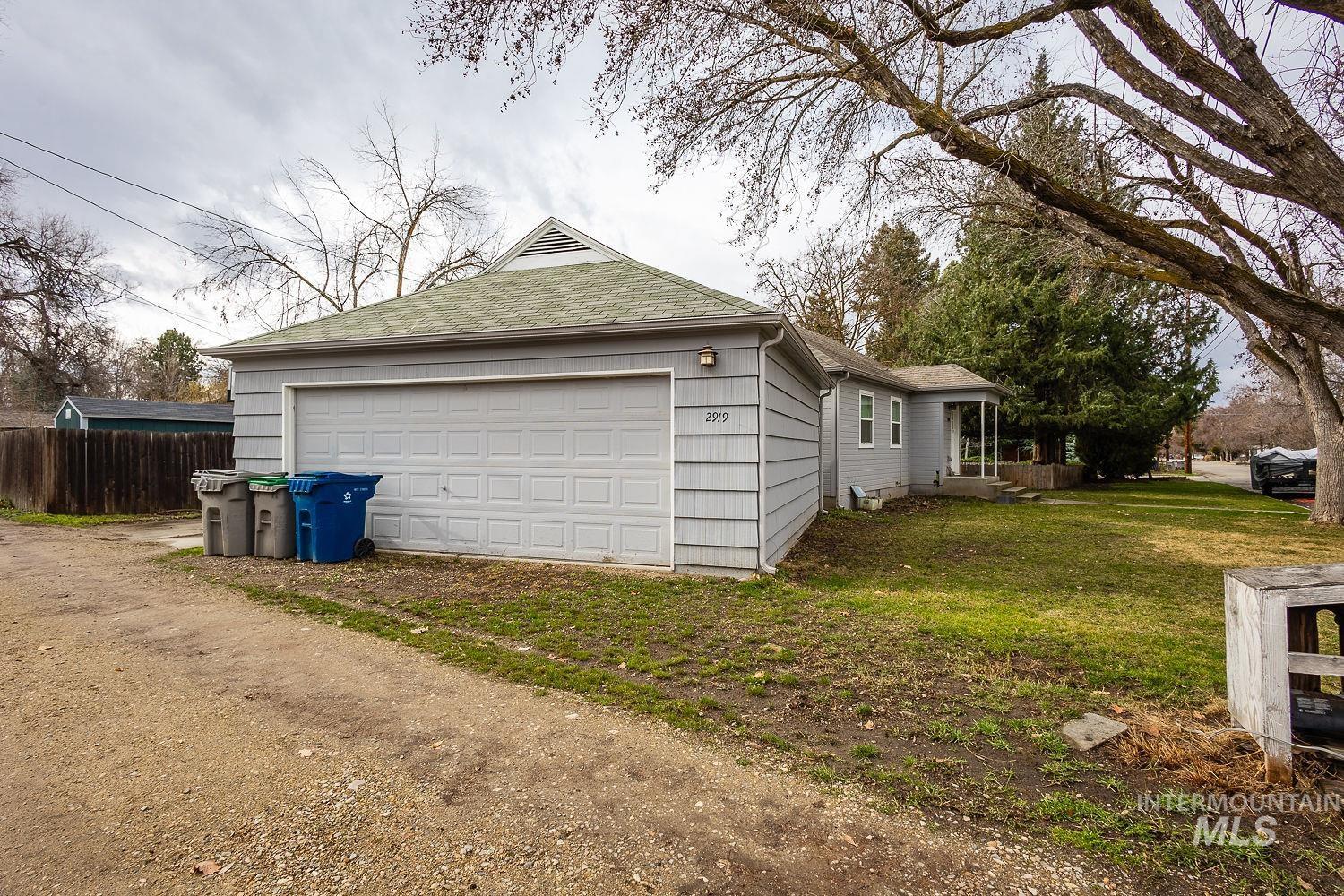 2919 W Good, Boise, Idaho 83703, 3 Bedrooms, 1.5 Bathrooms, Residential For Sale, Price $499,900,MLS 98975344