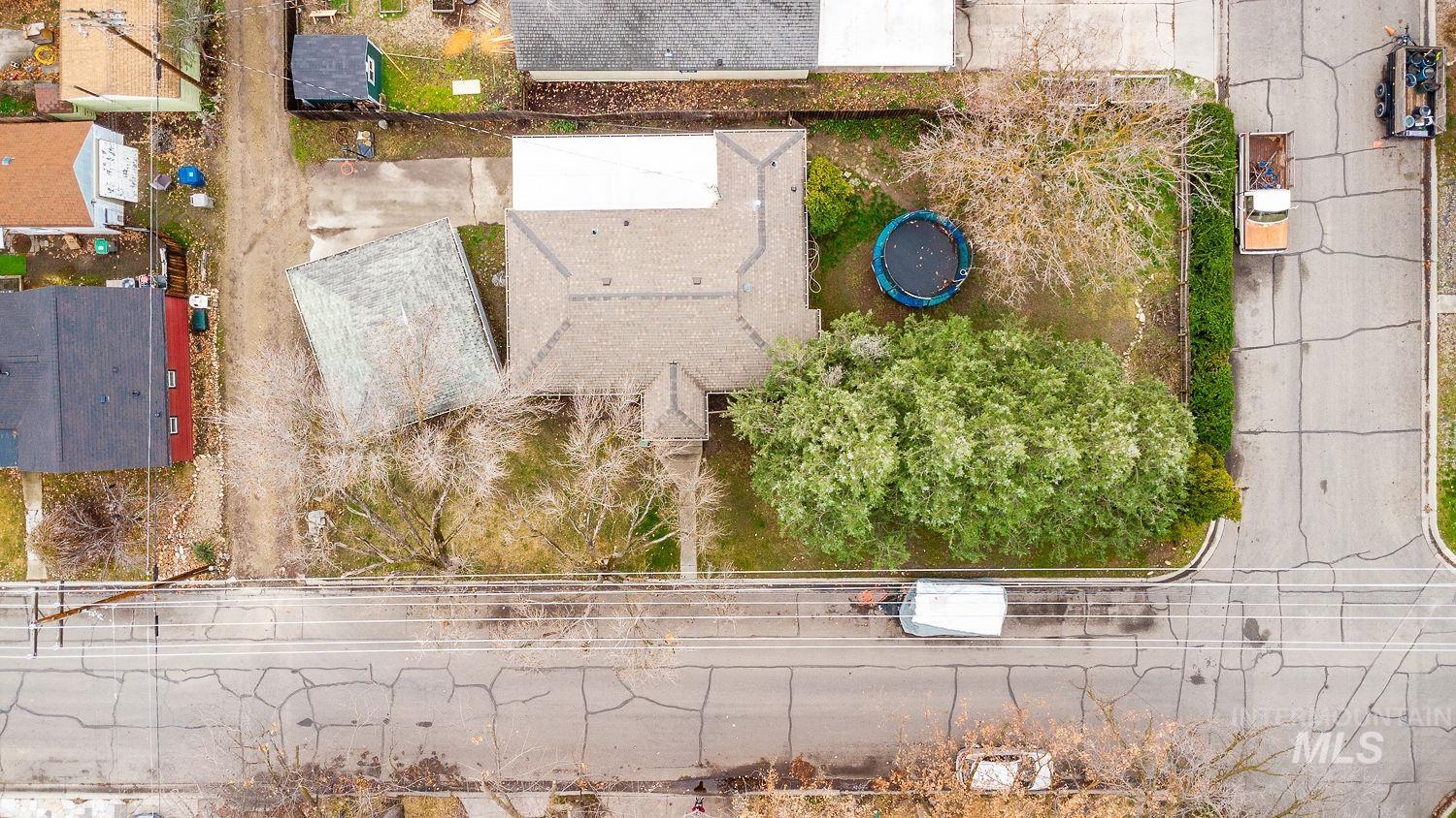 2919 W Good, Boise, Idaho 83703, 3 Bedrooms, 1.5 Bathrooms, Residential For Sale, Price $499,900,MLS 98975344