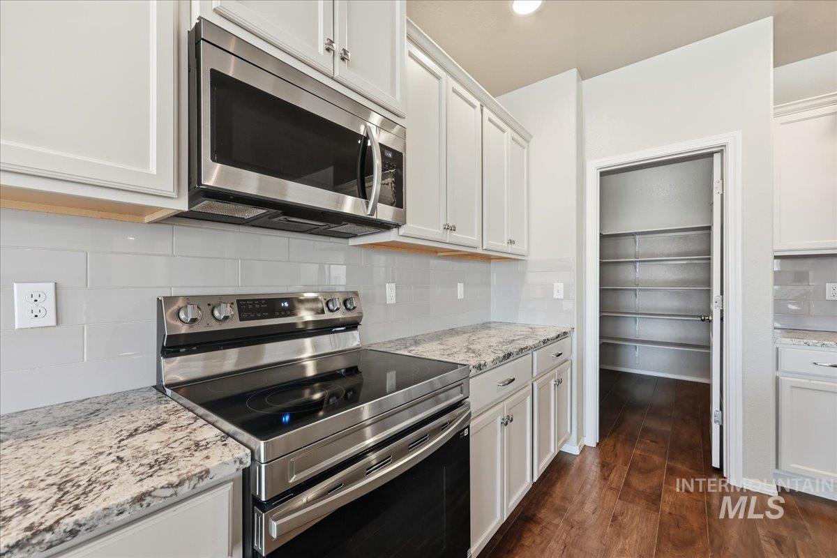 3360 S Fork, Nampa, Idaho 83686, 4 Bedrooms, 2 Bathrooms, Residential For Sale, Price $515,000, 98975345