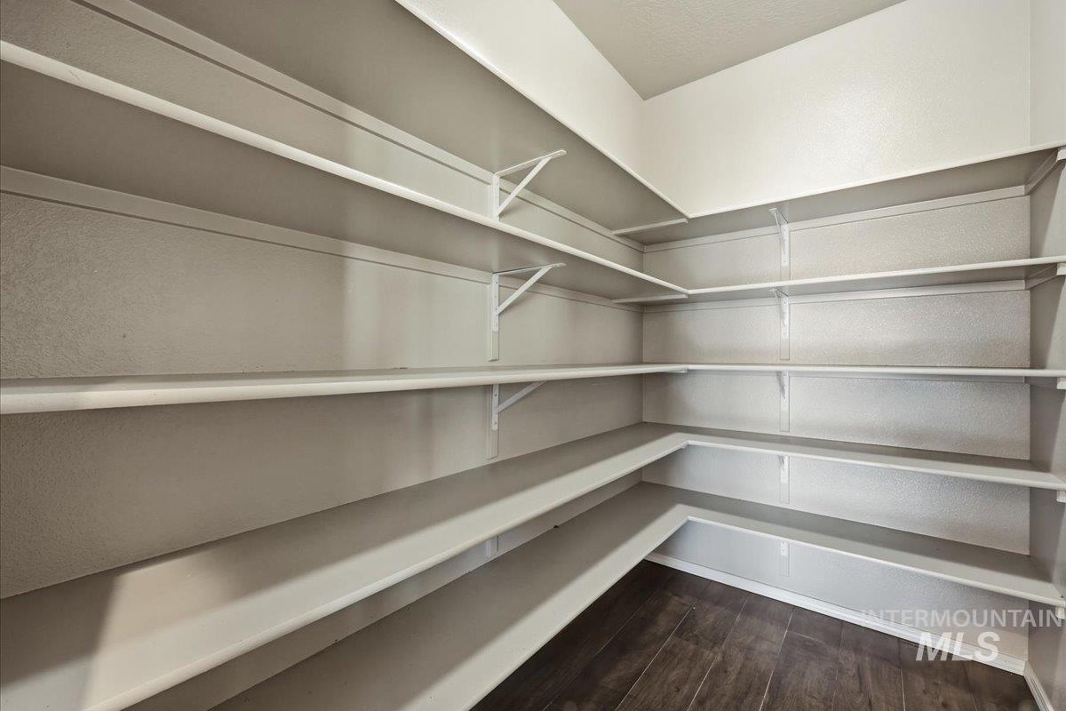 3360 S Fork, Nampa, Idaho 83686, 4 Bedrooms, 2 Bathrooms, Residential For Sale, Price $515,000, 98975345