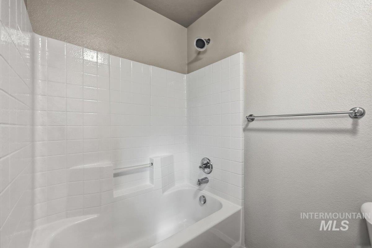 3360 S Fork, Nampa, Idaho 83686, 4 Bedrooms, 2 Bathrooms, Residential For Sale, Price $515,000, 98975345