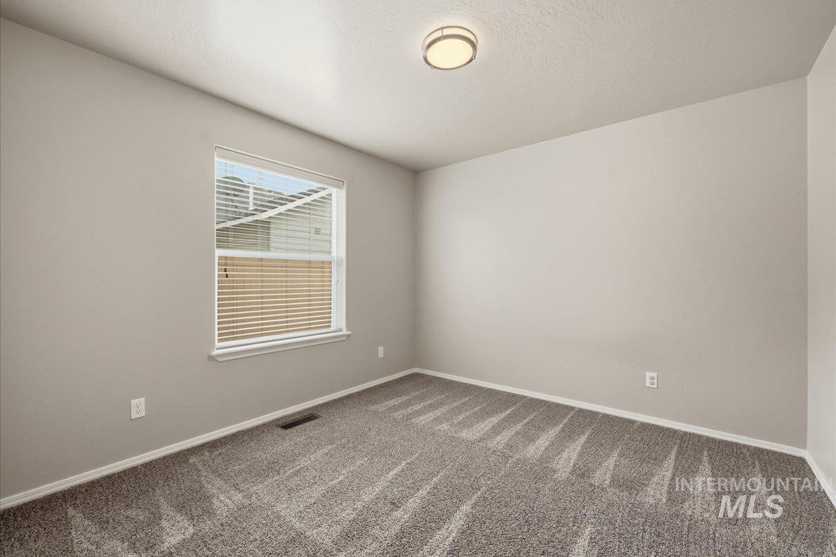 3360 S Fork, Nampa, Idaho 83686, 4 Bedrooms, 2 Bathrooms, Residential For Sale, Price $515,000, 98975345