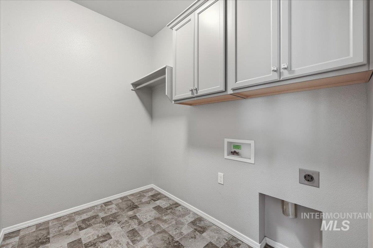 3360 S Fork, Nampa, Idaho 83686, 4 Bedrooms, 2 Bathrooms, Residential For Sale, Price $515,000, 98975345