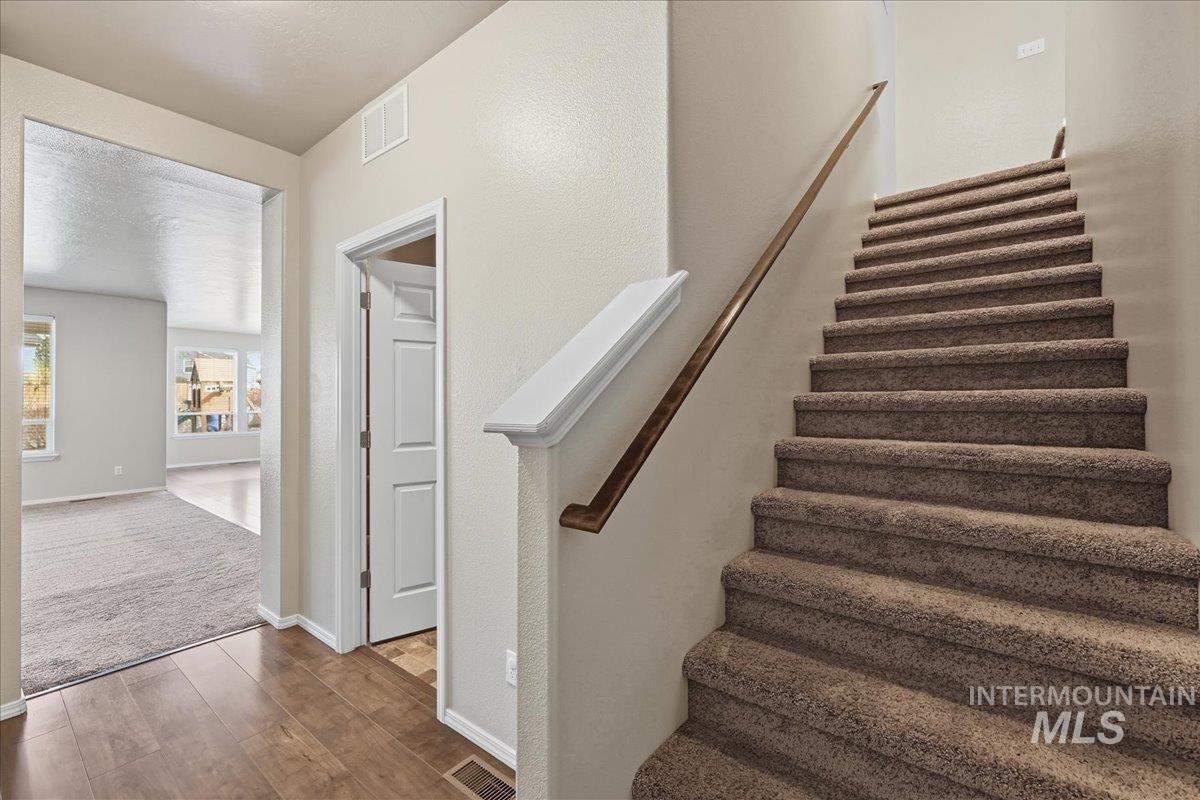 3360 S Fork, Nampa, Idaho 83686, 4 Bedrooms, 2 Bathrooms, Residential For Sale, Price $515,000, 98975345