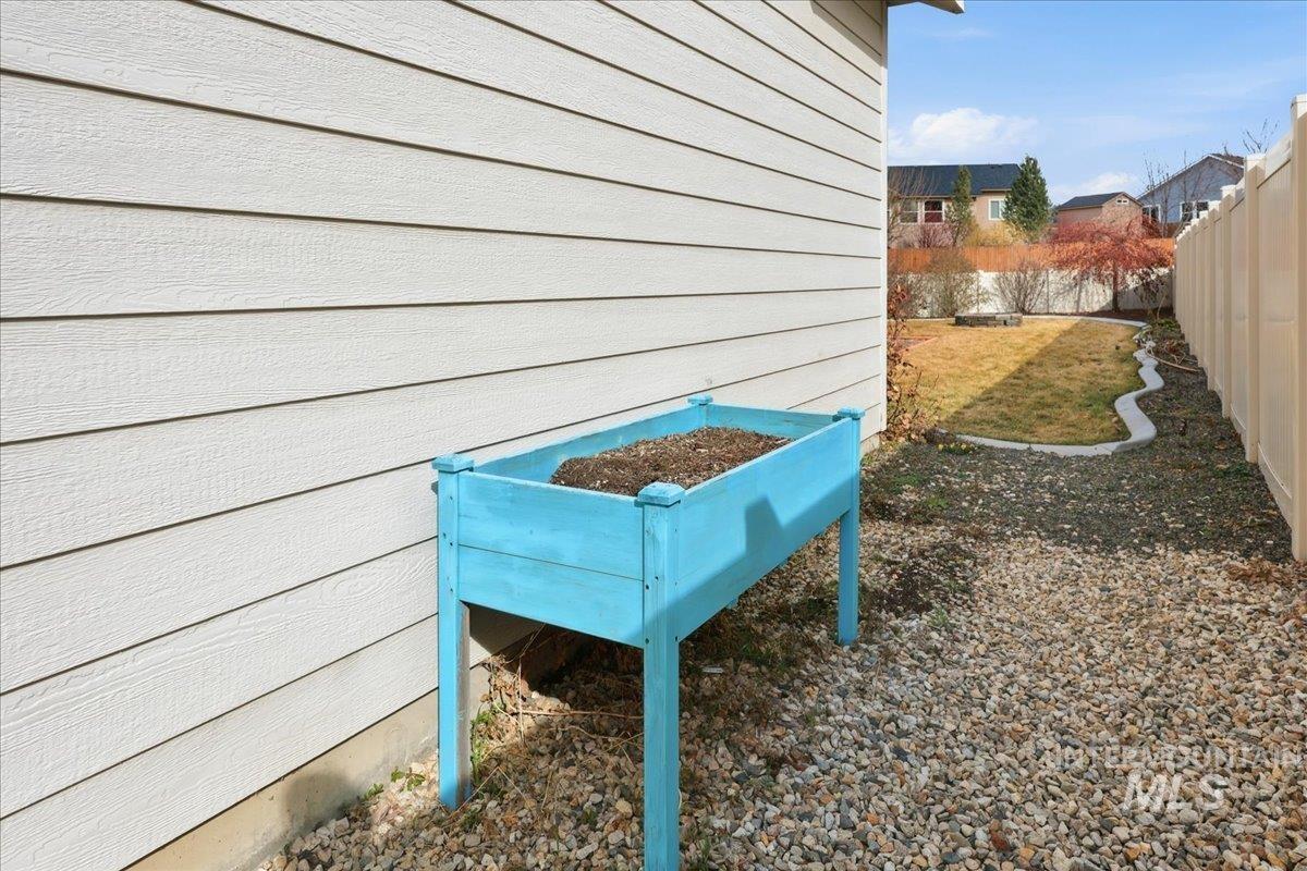 3360 S Fork, Nampa, Idaho 83686, 4 Bedrooms, 2 Bathrooms, Residential For Sale, Price $515,000, 98975345