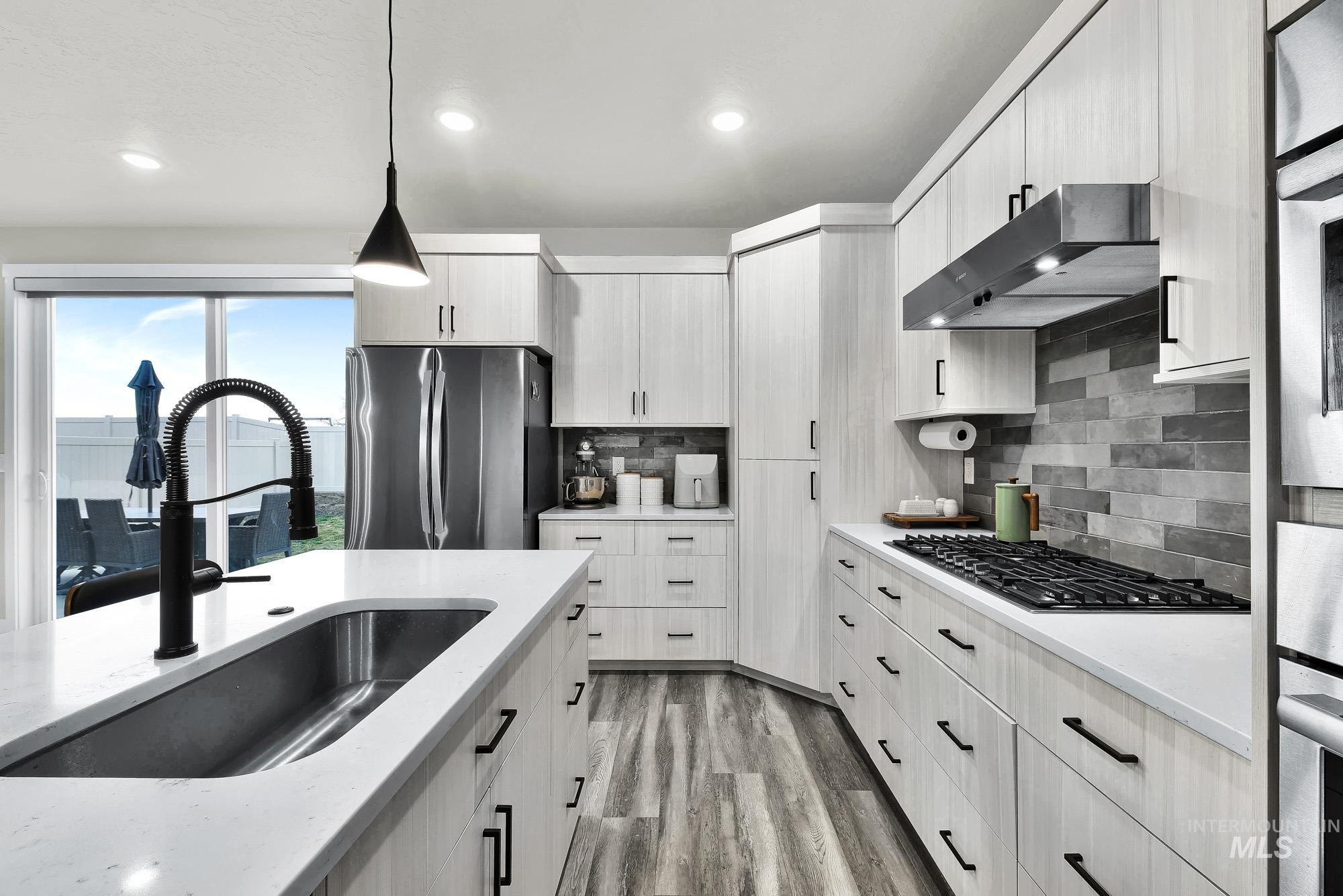 6104 S Corsican, Meridian, Idaho 83642, 5 Bedrooms, 3 Bathrooms, Residential For Sale, Price $665,000,MLS 98975347