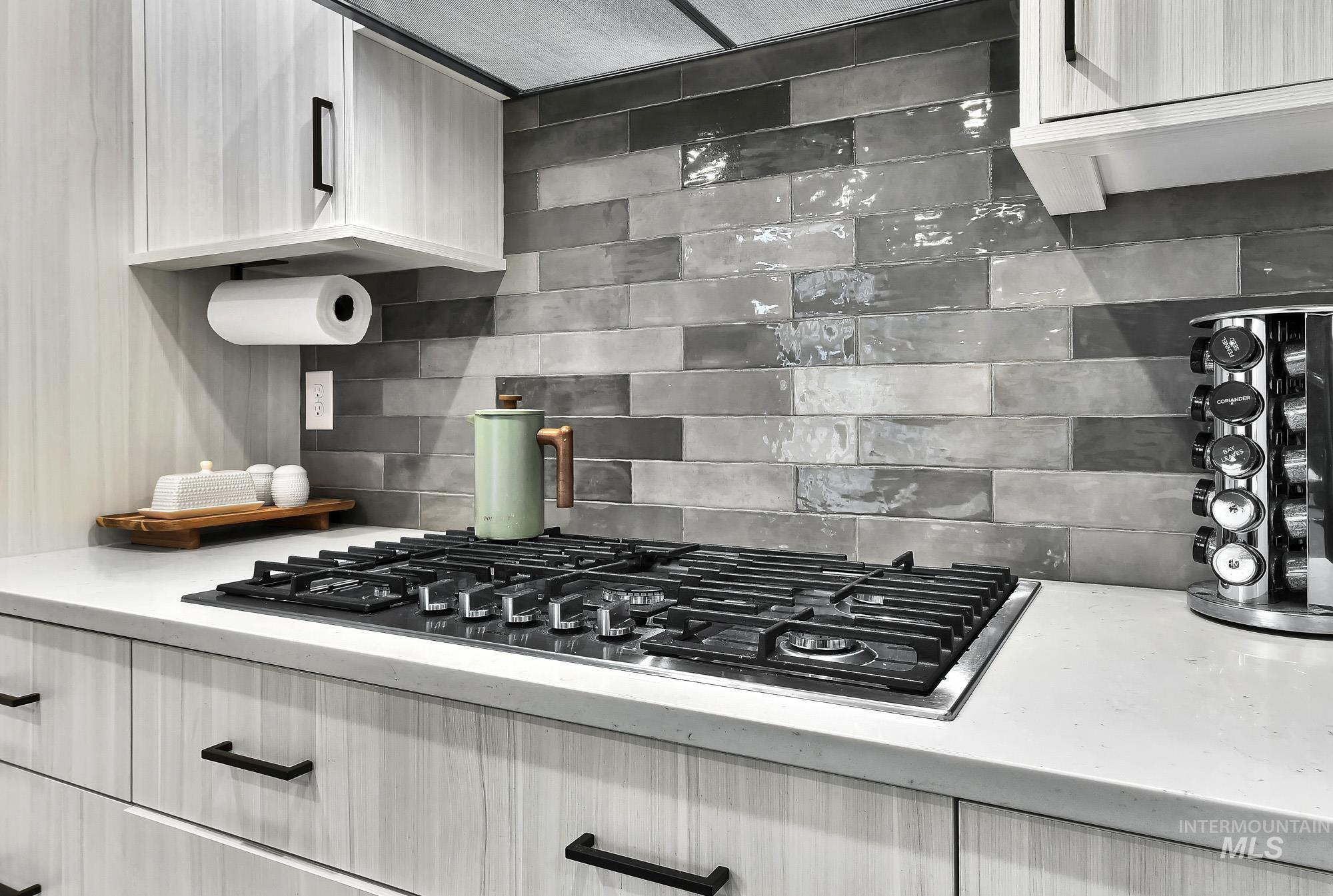 6104 S Corsican Ave, Meridian, Idaho 83642, 5 Bedrooms, 3 Bathrooms, Residential For Sale, Price $643,000,MLS 98975347