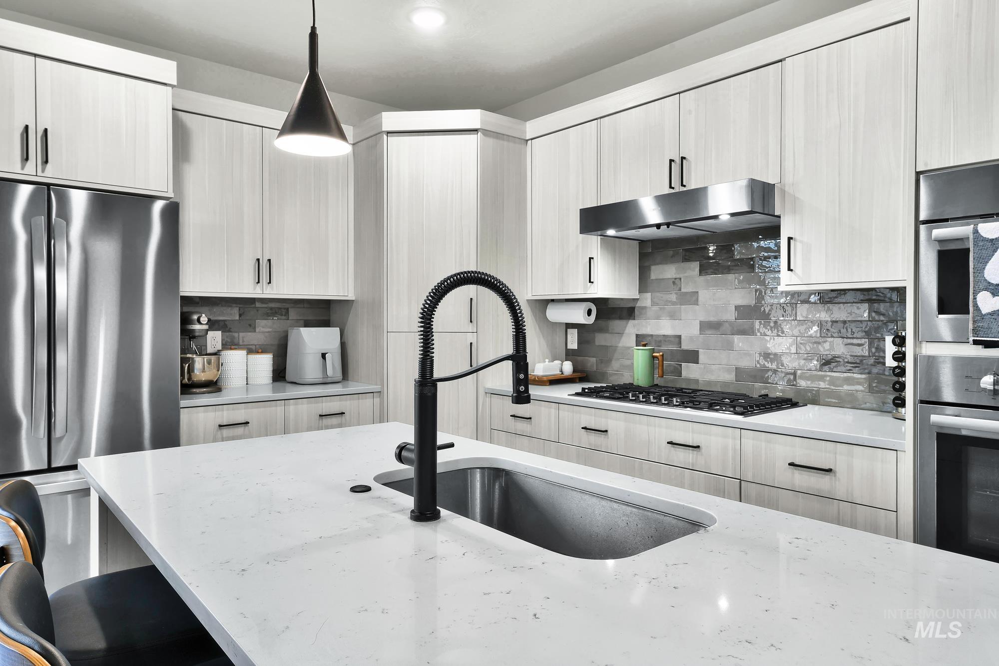 6104 S Corsican Ave, Meridian, Idaho 83642, 5 Bedrooms, 3 Bathrooms, Residential For Sale, Price $643,000,MLS 98975347