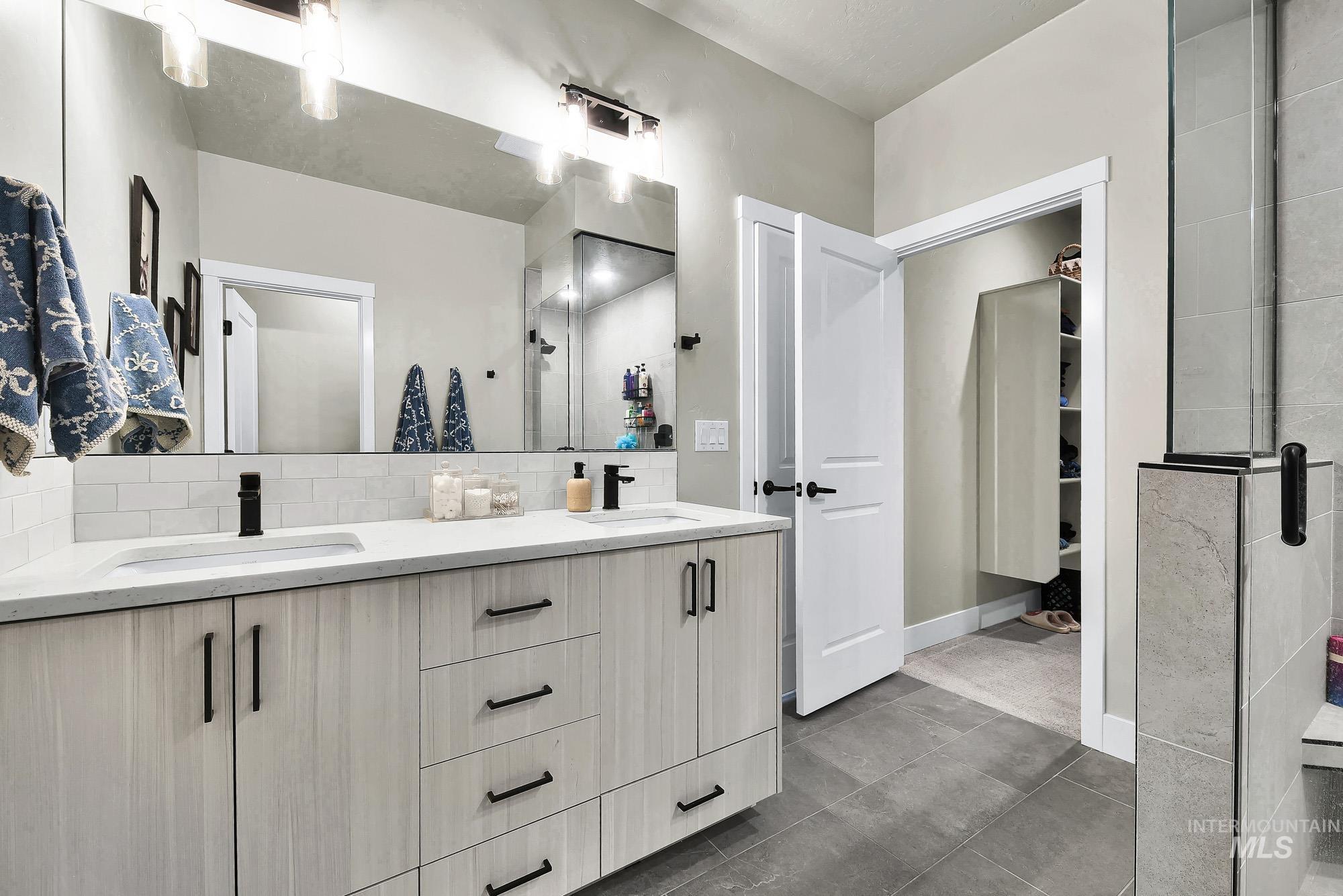 6104 S Corsican Ave, Meridian, Idaho 83642, 5 Bedrooms, 3 Bathrooms, Residential For Sale, Price $619,999, 98975347