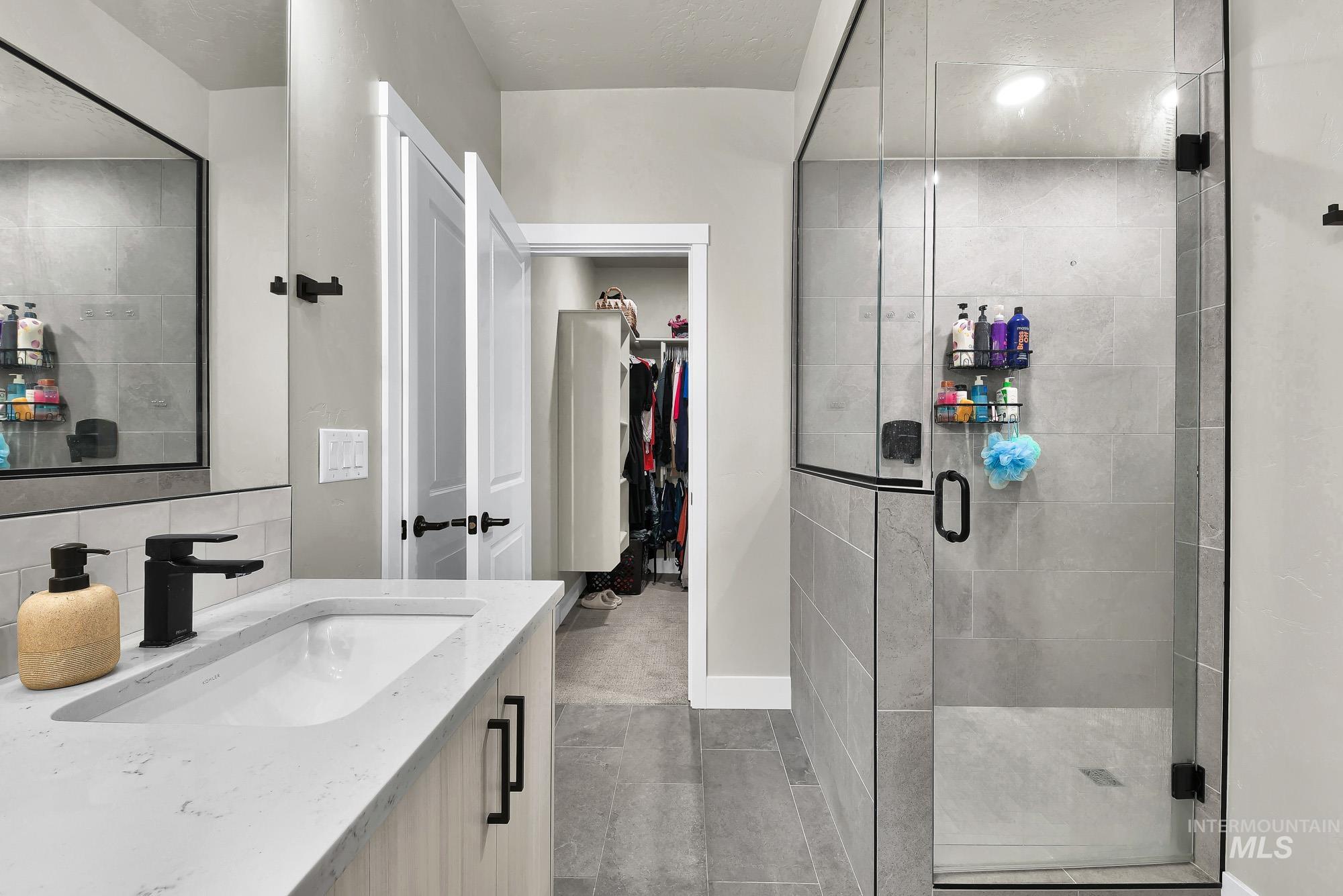 6104 S Corsican, Meridian, Idaho 83642, 5 Bedrooms, 3 Bathrooms, Residential For Sale, Price $665,000,MLS 98975347