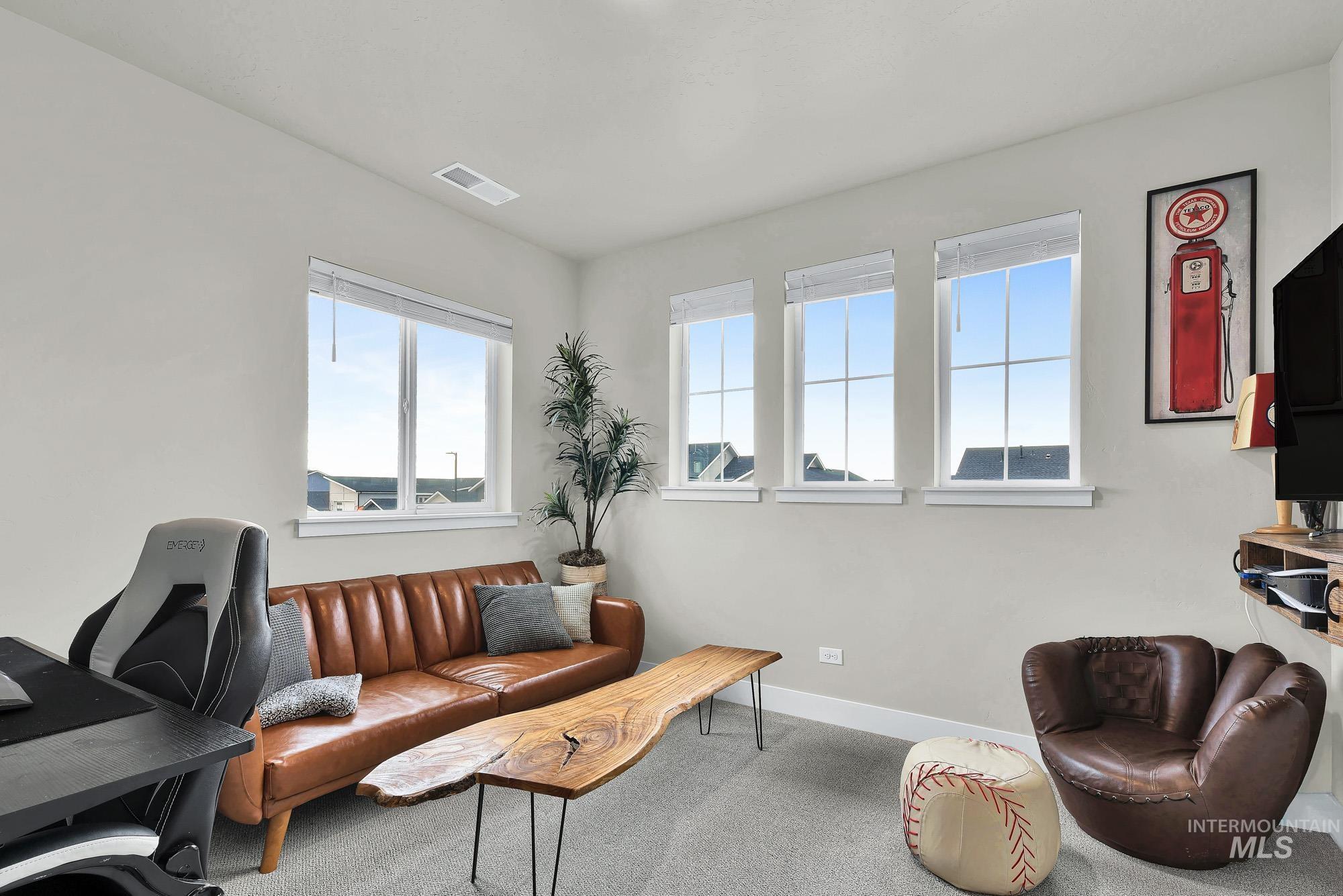 6104 S Corsican Ave, Meridian, Idaho 83642, 5 Bedrooms, 3 Bathrooms, Residential For Sale, Price $643,000,MLS 98975347