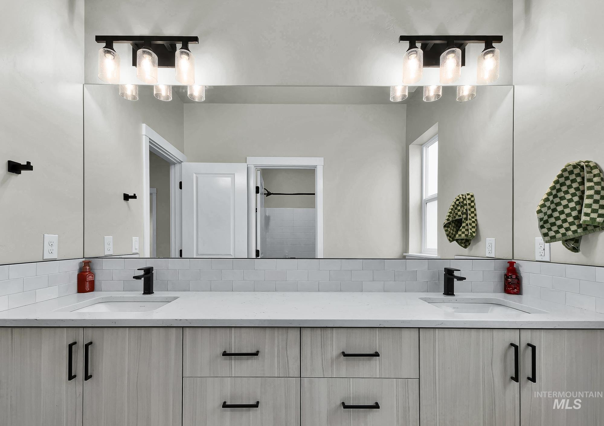 6104 S Corsican Ave, Meridian, Idaho 83642, 5 Bedrooms, 3 Bathrooms, Residential For Sale, Price $643,000,MLS 98975347