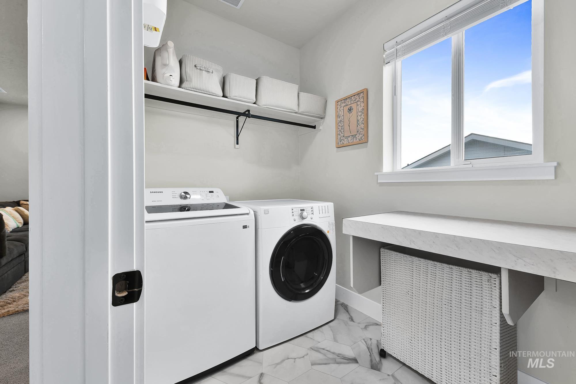 6104 S Corsican Ave, Meridian, Idaho 83642, 5 Bedrooms, 3 Bathrooms, Residential For Sale, Price $643,000,MLS 98975347