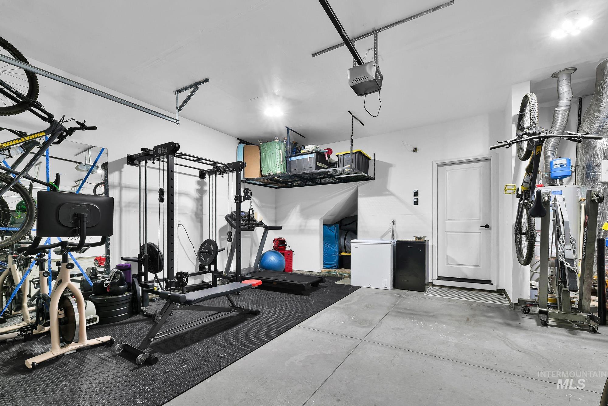 6104 S Corsican Ave, Meridian, Idaho 83642, 5 Bedrooms, 3 Bathrooms, Residential For Sale, Price $643,000,MLS 98975347