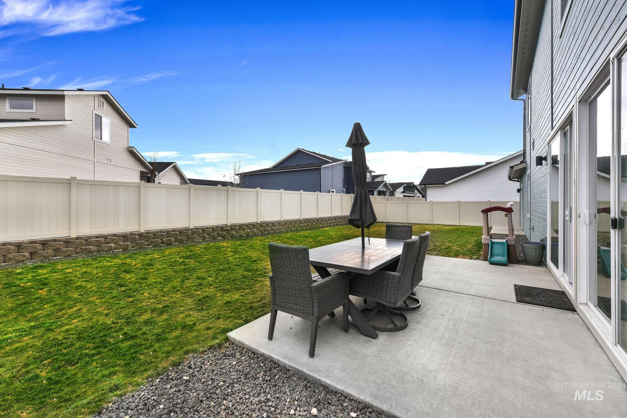 6104 S Corsican Ave, Meridian, Idaho 83642, 5 Bedrooms, 3 Bathrooms, Residential For Sale, Price $619,999, 98975347