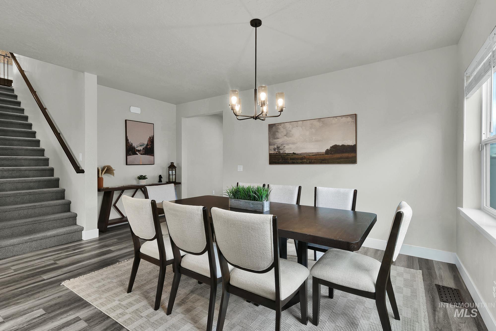 6104 S Corsican Ave, Meridian, Idaho 83642, 5 Bedrooms, 3 Bathrooms, Residential For Sale, Price $643,000,MLS 98975347