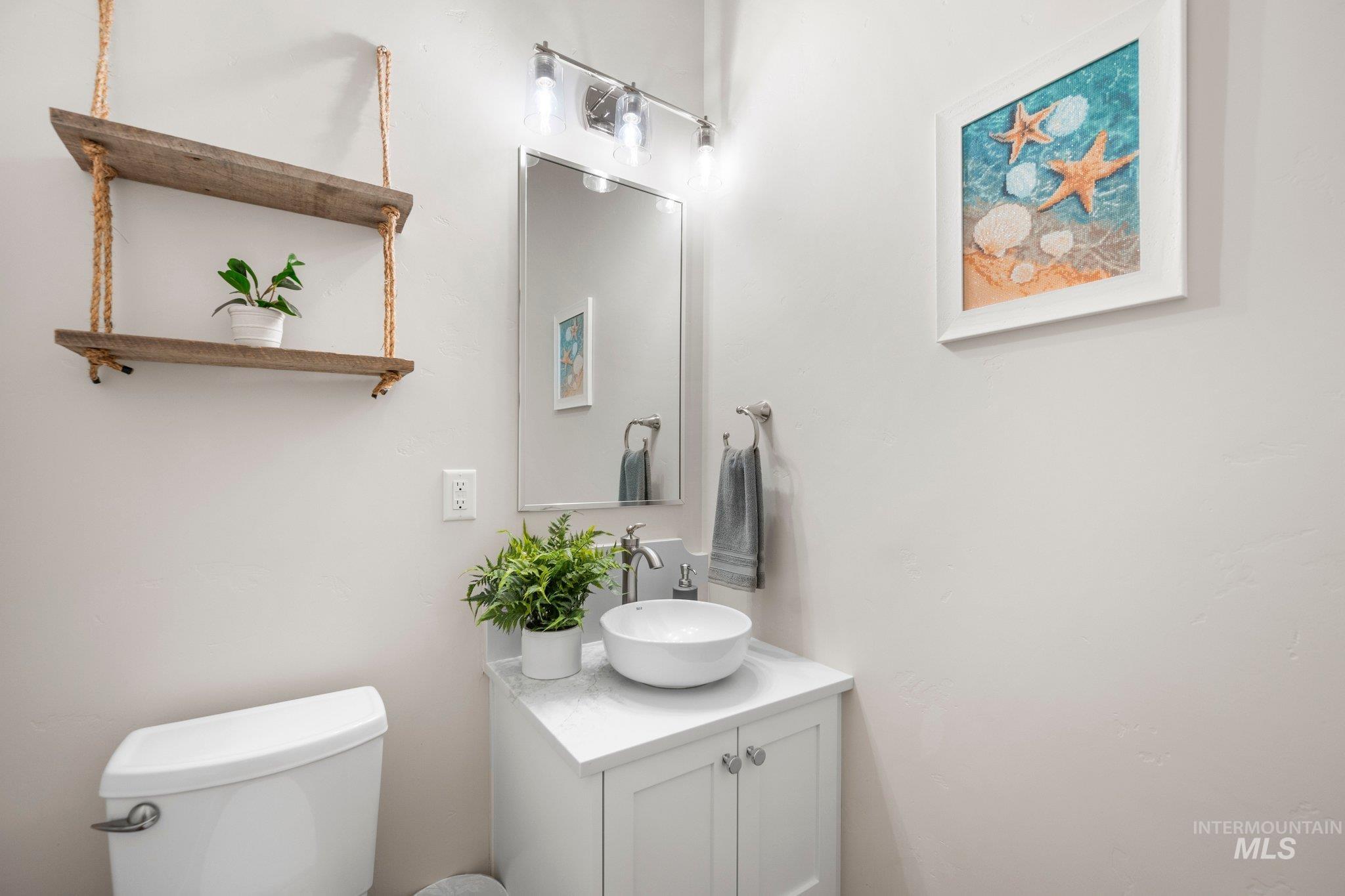 6334 Chateau Ct, Star, Idaho 83669, 3 Bedrooms, 2.5 Bathrooms, Residential For Sale, Price $890,000,MLS 98975348