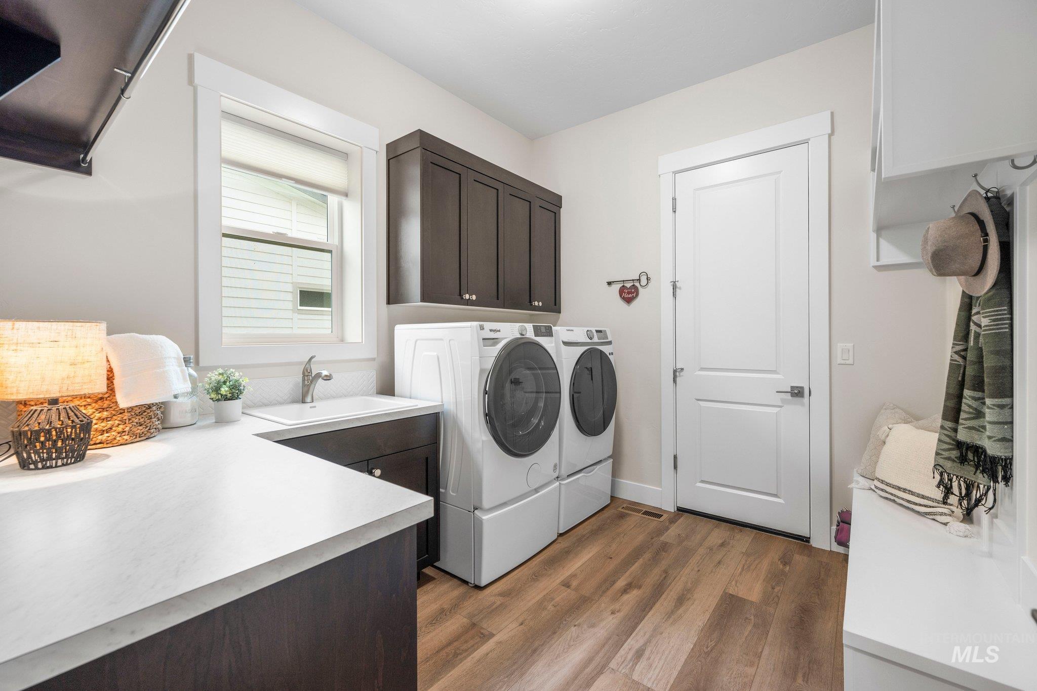 6334 Chateau Ct, Star, Idaho 83669, 3 Bedrooms, 2.5 Bathrooms, Residential For Sale, Price $890,000, 98975348