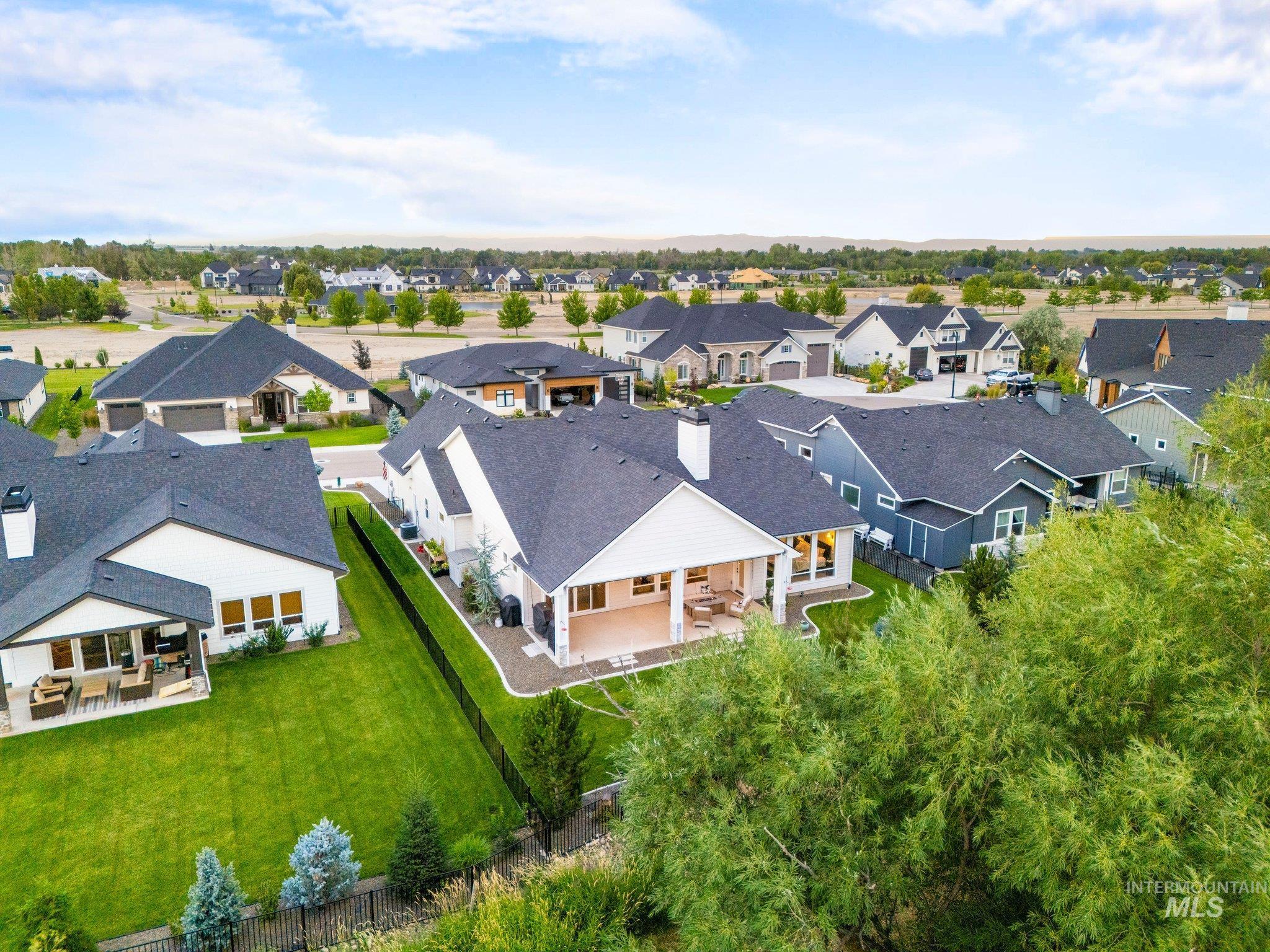 6334 Chateau Ct, Star, Idaho 83669, 3 Bedrooms, 2.5 Bathrooms, Residential For Sale, Price $890,000,MLS 98975348