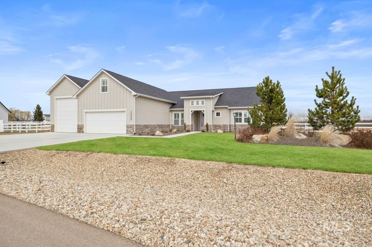 24696 Regal Road, Middleton, Idaho 83644, 4 Bedrooms, 3 Bathrooms, Residential For Sale, Price $1,190,000,MLS 98975351
