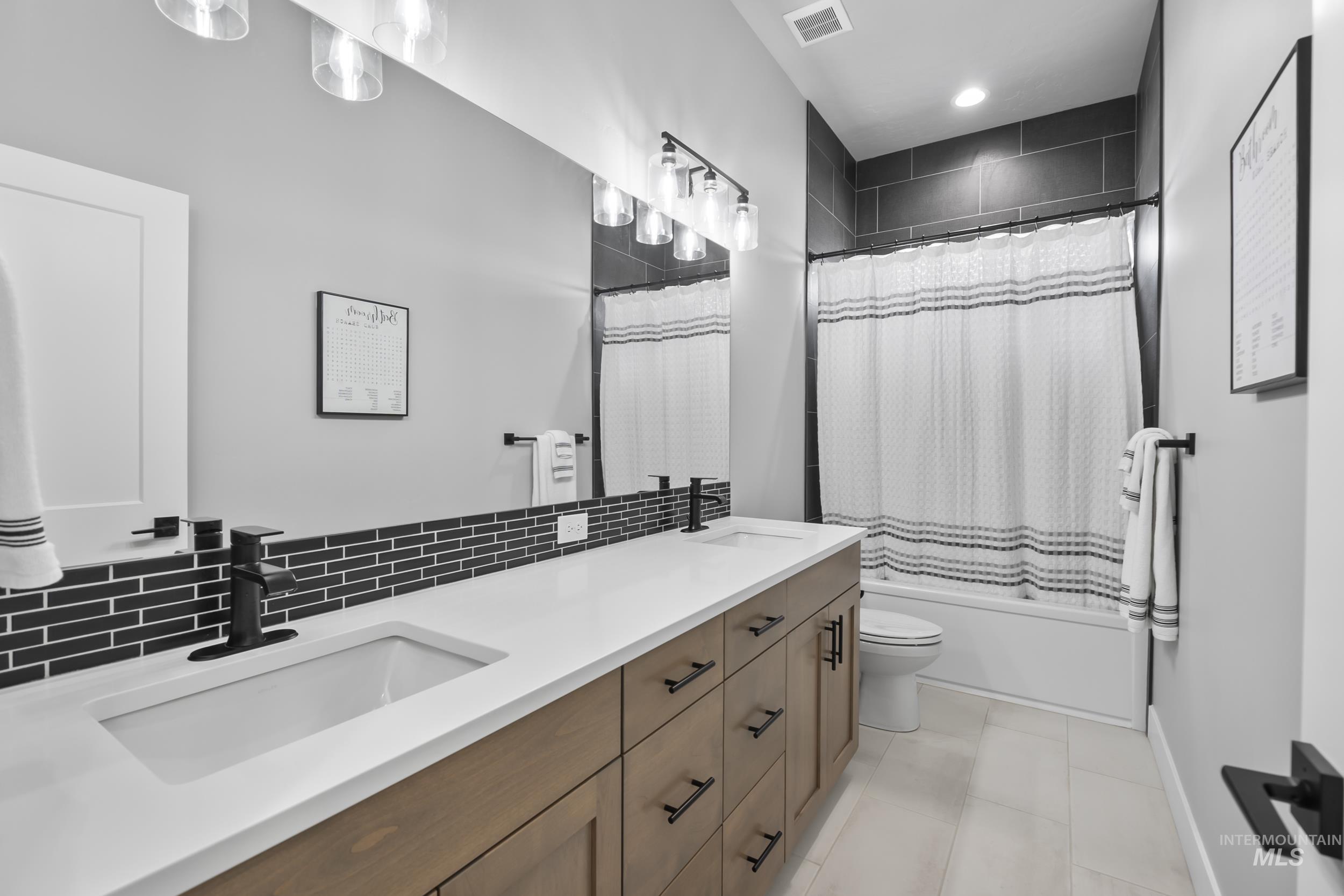 24696 Regal Road, Middleton, Idaho 83644, 4 Bedrooms, 3 Bathrooms, Residential For Sale, Price $1,200,000,MLS 98975351