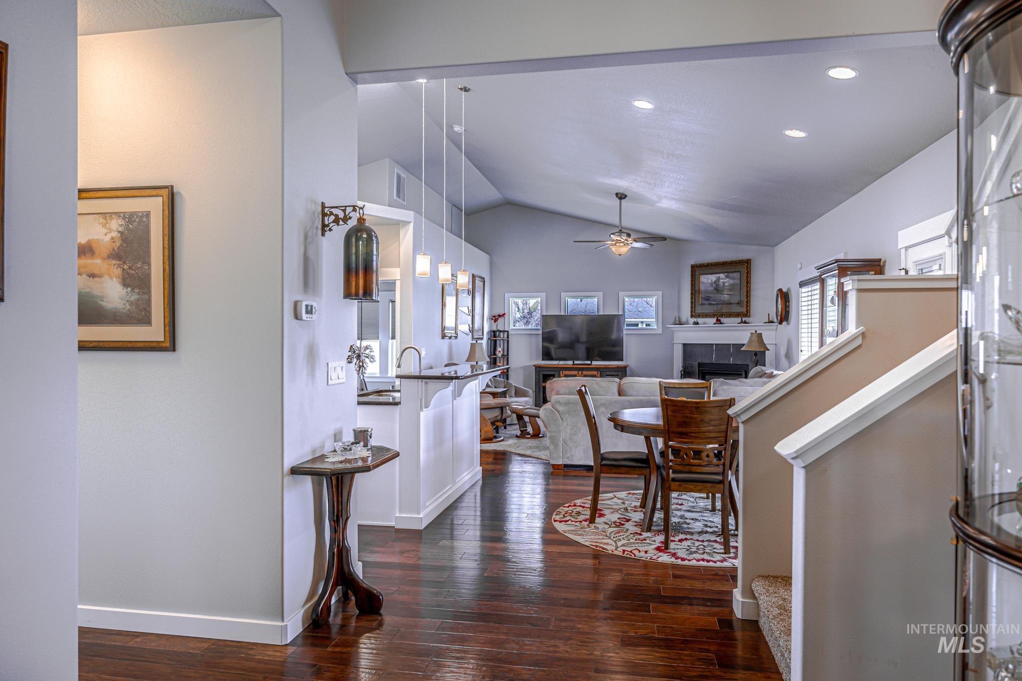 725 Lilac St., Fruitland, Idaho 83619-0000, 3 Bedrooms, 2.5 Bathrooms, Residential For Sale, Price $469,000, 98975352