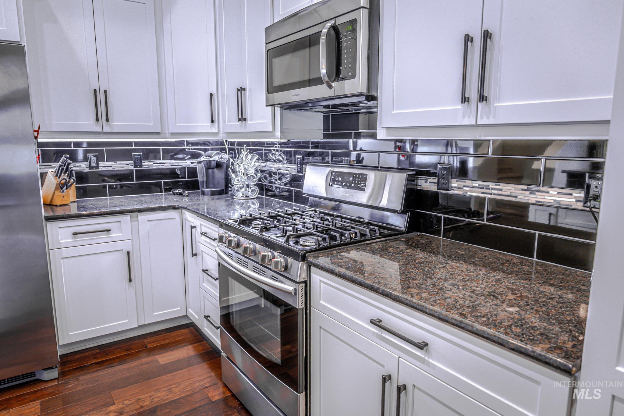 725 Lilac St., Fruitland, Idaho 83619-0000, 3 Bedrooms, 2.5 Bathrooms, Residential For Sale, Price $469,000, 98975352