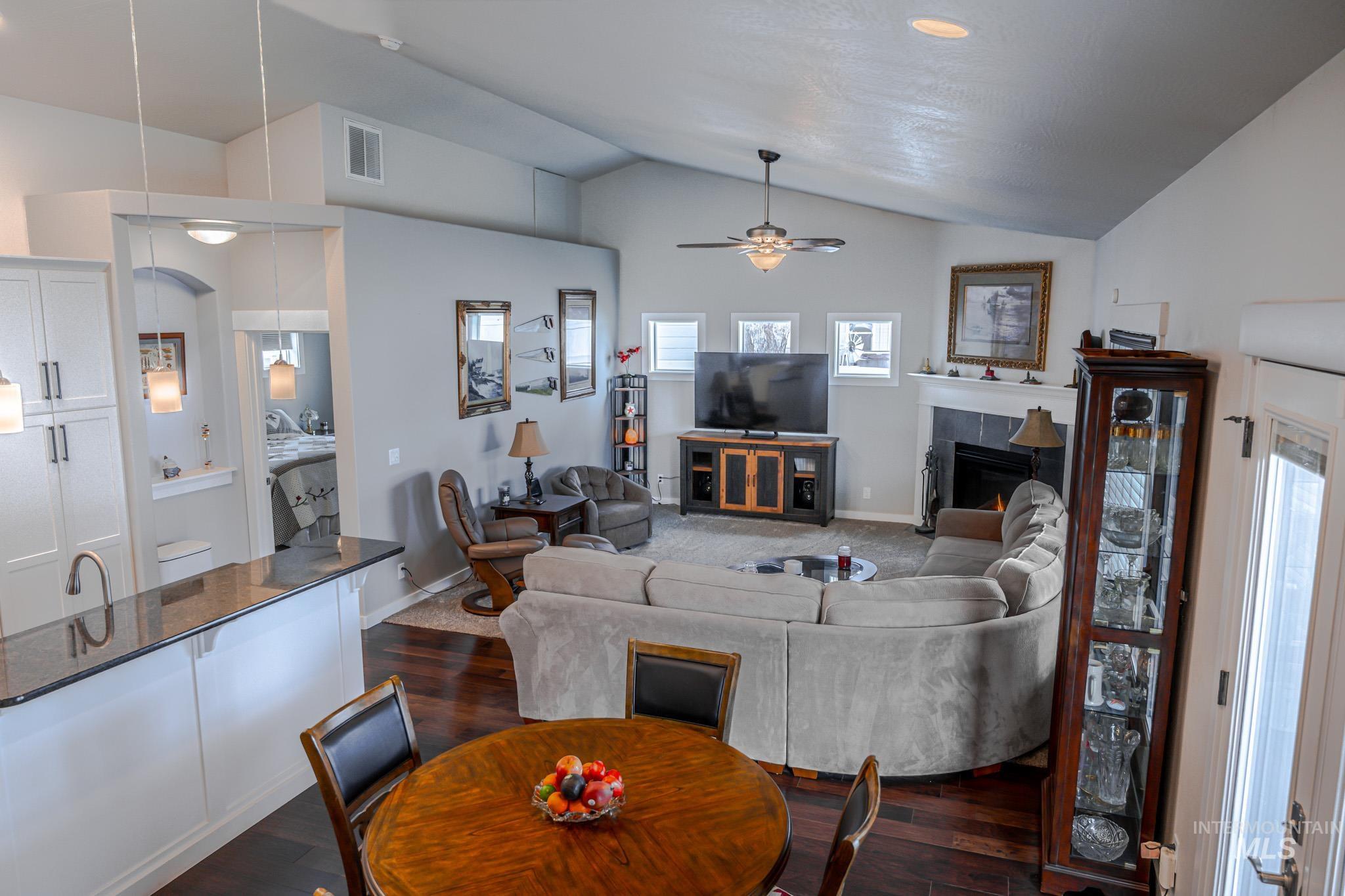 725 Lilac St., Fruitland, Idaho 83619-0000, 3 Bedrooms, 2.5 Bathrooms, Residential For Sale, Price $469,000, 98975352