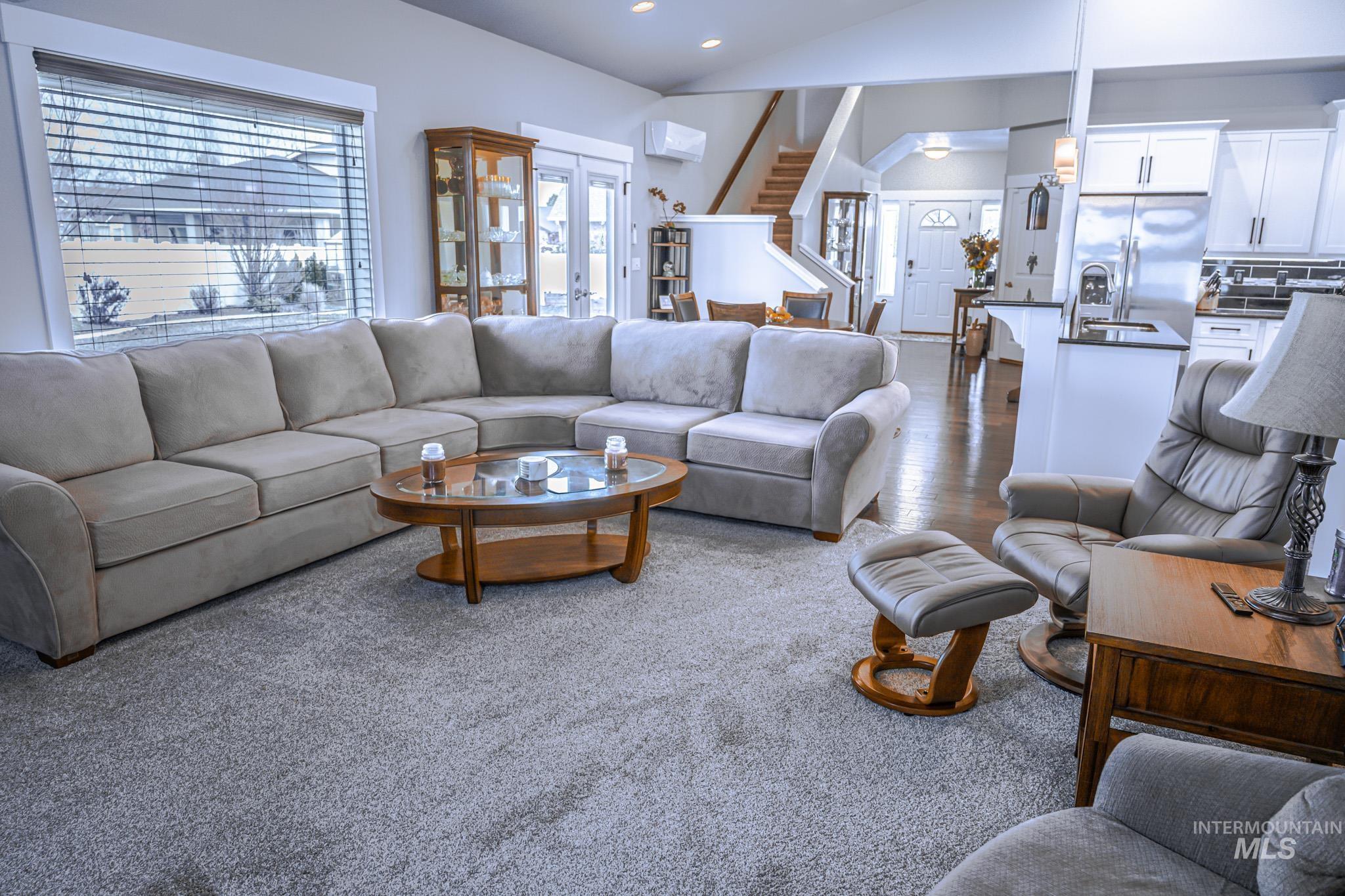 725 Lilac St., Fruitland, Idaho 83619-0000, 3 Bedrooms, 2.5 Bathrooms, Residential For Sale, Price $469,000, 98975352