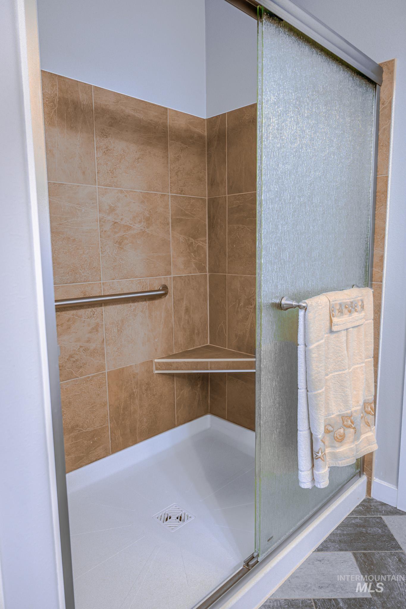 725 Lilac St., Fruitland, Idaho 83619-0000, 3 Bedrooms, 2.5 Bathrooms, Residential For Sale, Price $469,000, 98975352