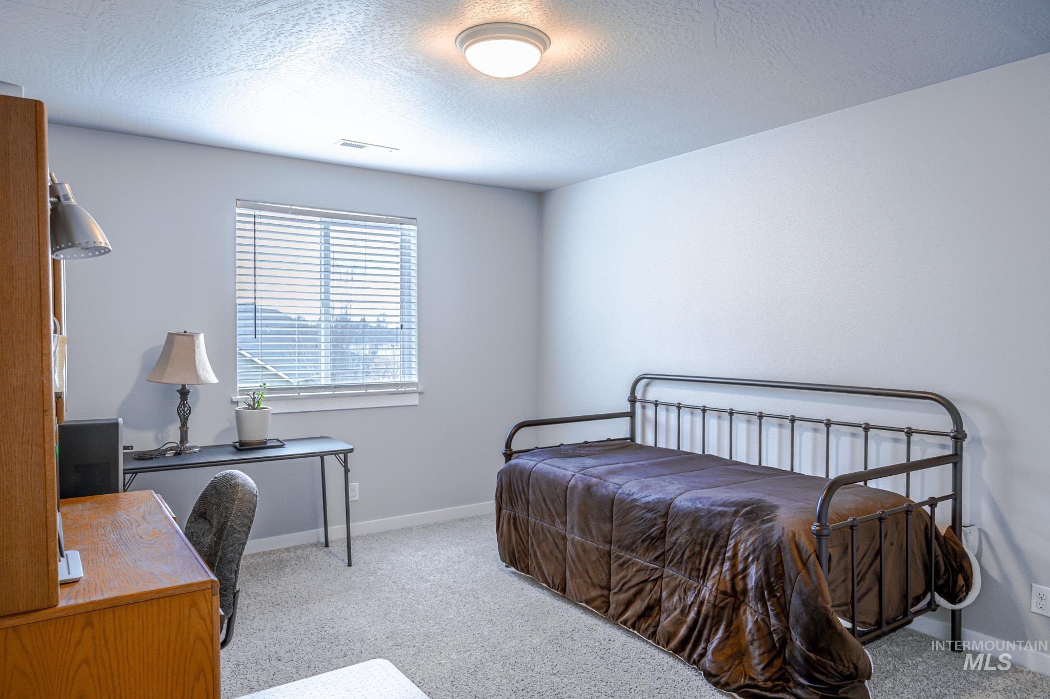 725 Lilac St., Fruitland, Idaho 83619-0000, 3 Bedrooms, 2.5 Bathrooms, Residential For Sale, Price $469,000, 98975352