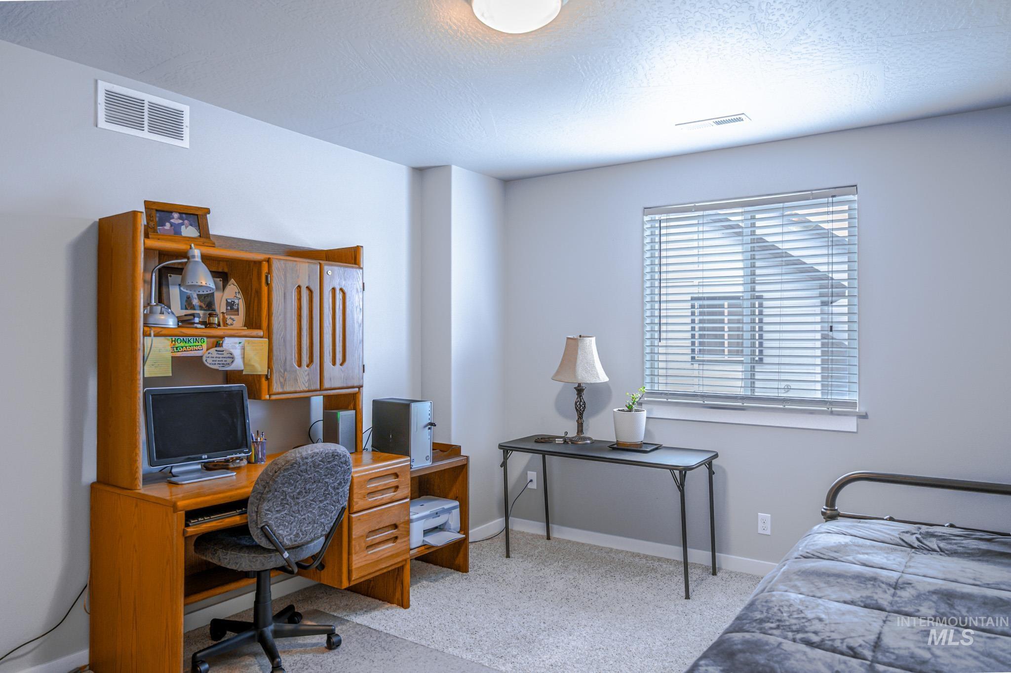 725 Lilac St., Fruitland, Idaho 83619-0000, 3 Bedrooms, 2.5 Bathrooms, Residential For Sale, Price $469,000, 98975352