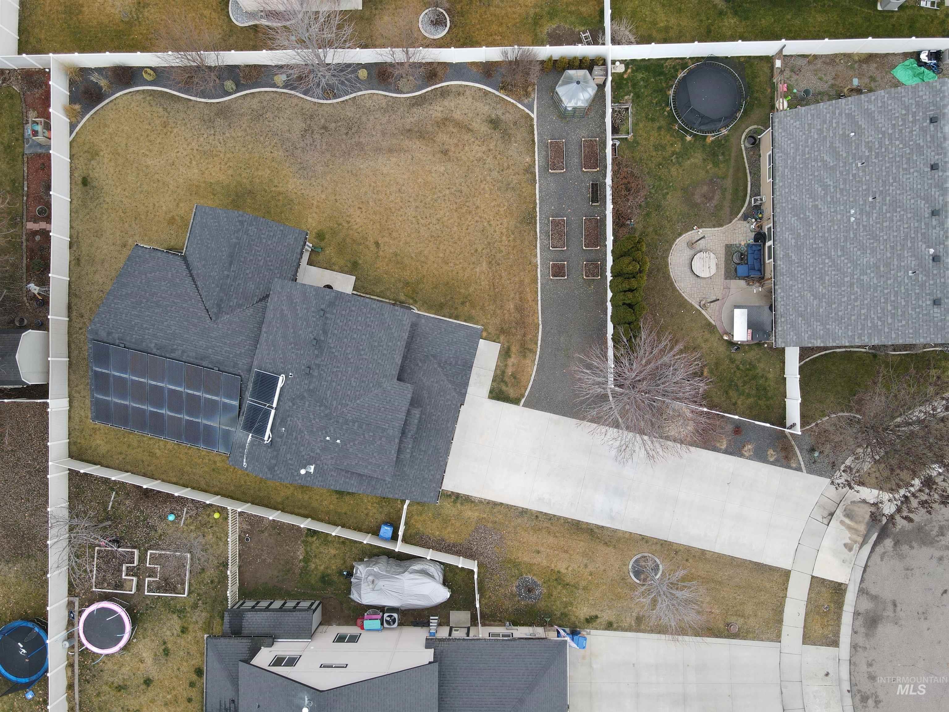 725 Lilac St., Fruitland, Idaho 83619-0000, 3 Bedrooms, 2.5 Bathrooms, Residential For Sale, Price $469,000, 98975352