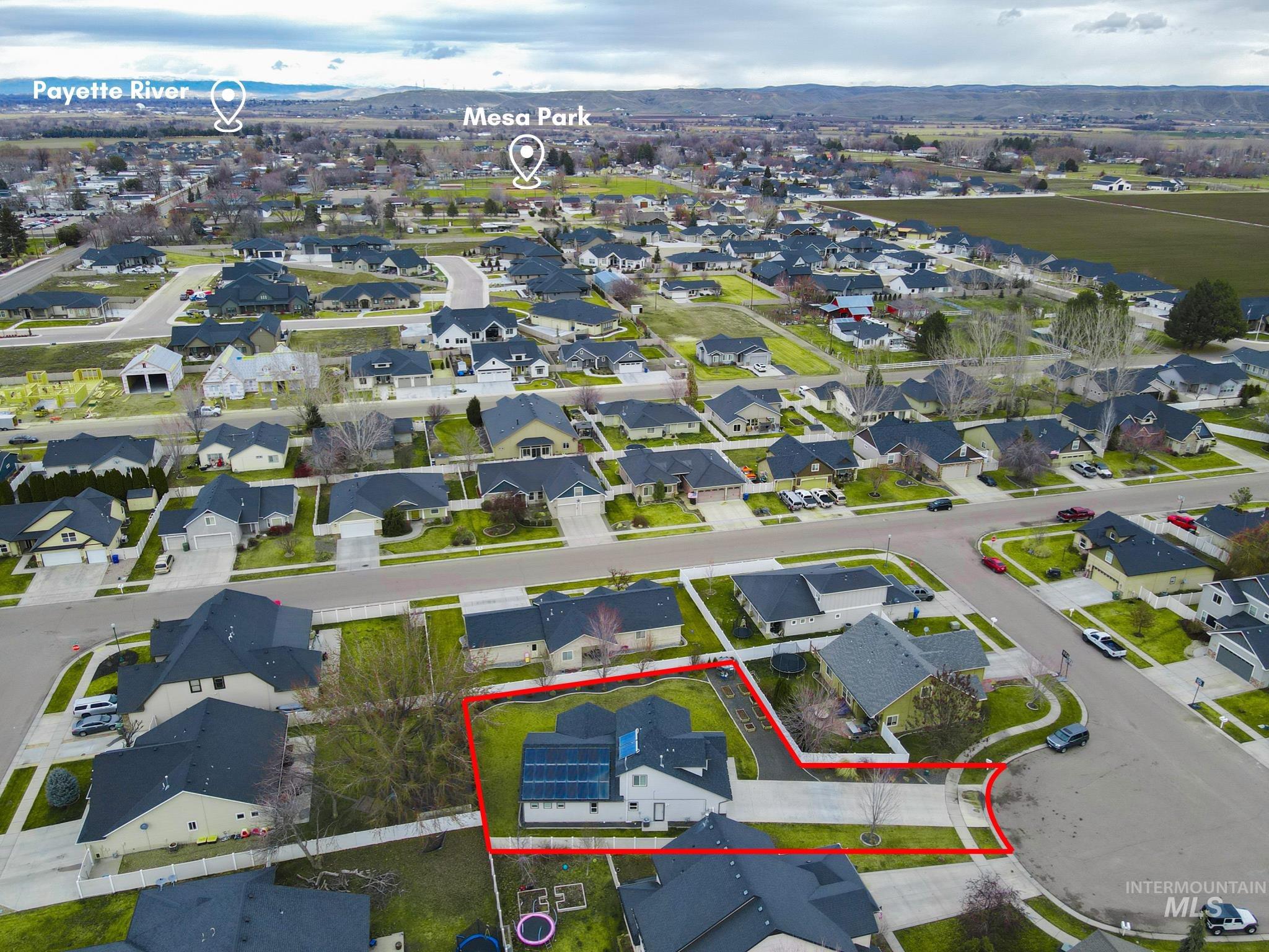 725 Lilac St., Fruitland, Idaho 83619-0000, 3 Bedrooms, 2.5 Bathrooms, Residential For Sale, Price $469,000, 98975352