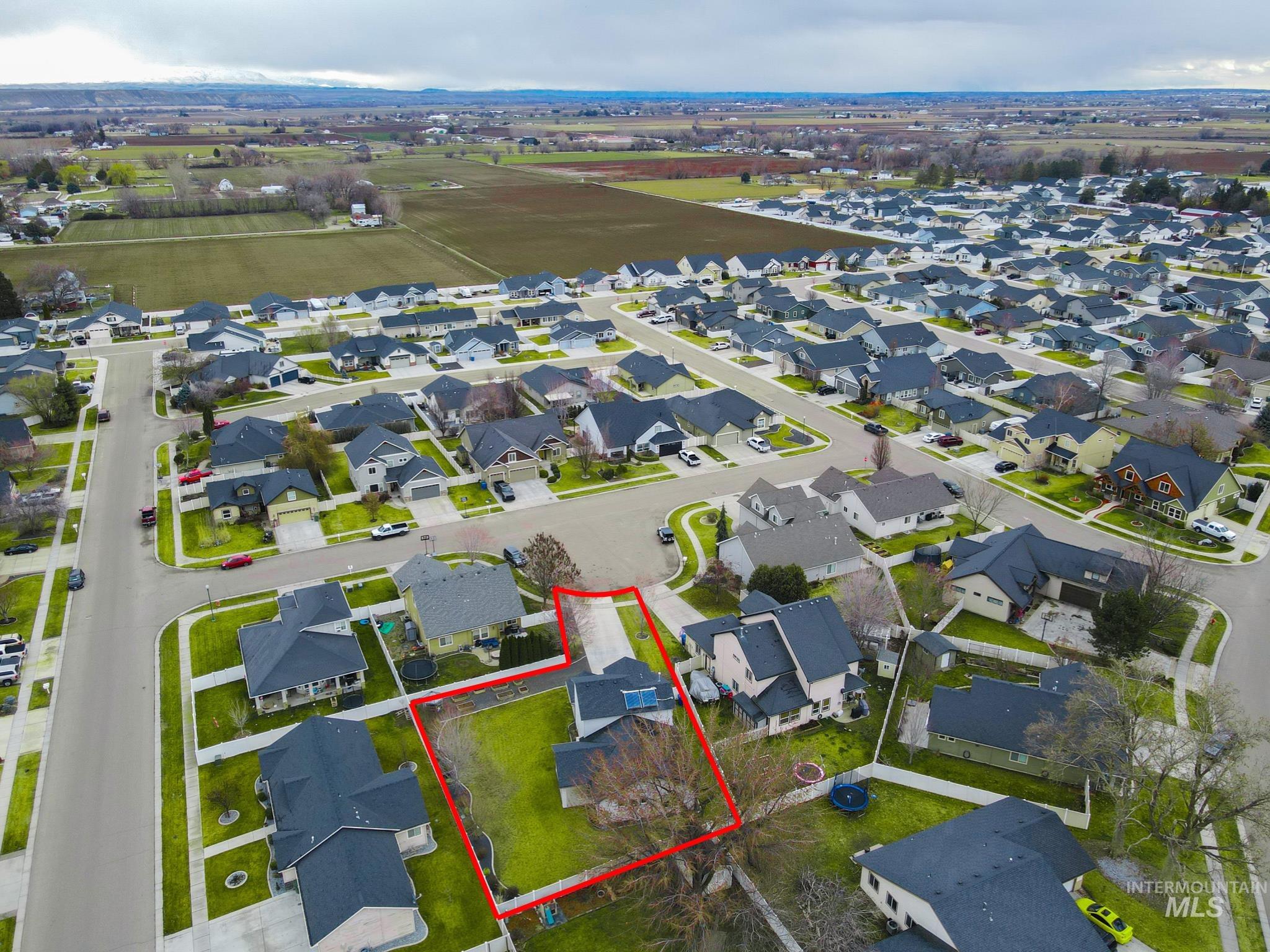 725 Lilac St., Fruitland, Idaho 83619-0000, 3 Bedrooms, 2.5 Bathrooms, Residential For Sale, Price $469,000, 98975352