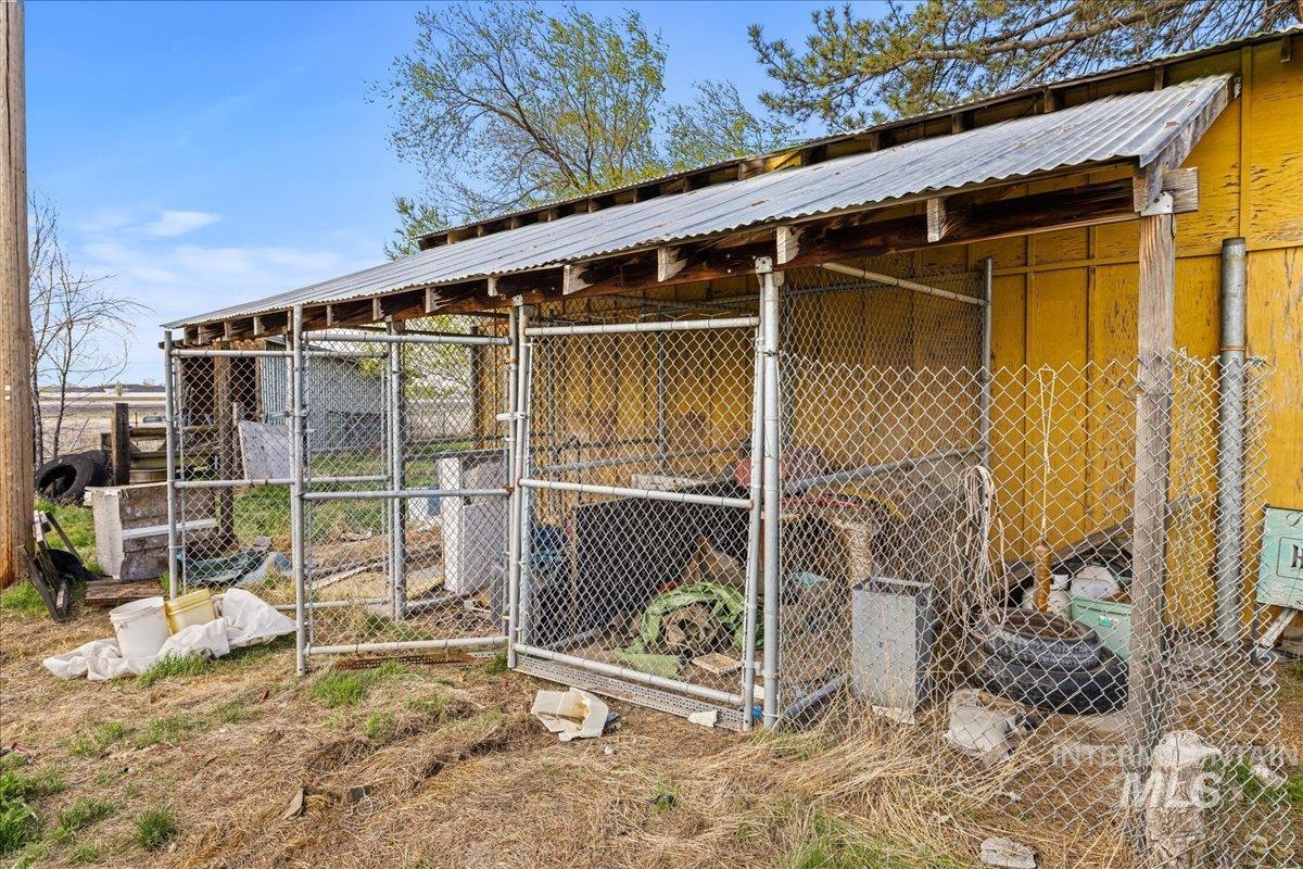 1267 NW Beaman St., Mountain Home, Idaho 83647, 2 Bedrooms, 1 Bathroom, Residential For Sale, Price $315,000,MLS 98975353