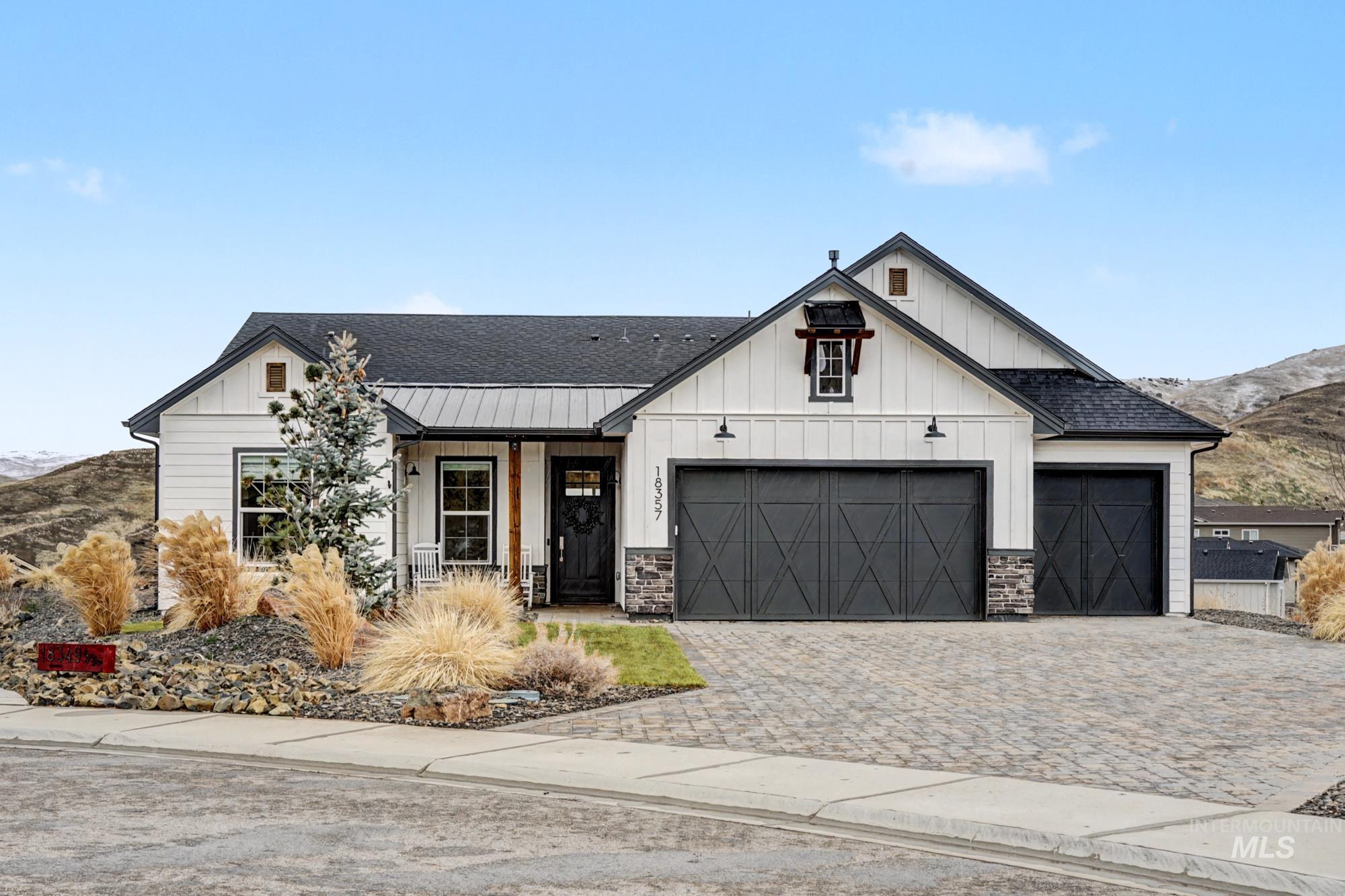 18357 N Burnt Car Way, Boise, Idaho 83714, 3 Bedrooms, 2.5 Bathrooms, Residential For Sale, Price $949,000,MLS 98975355