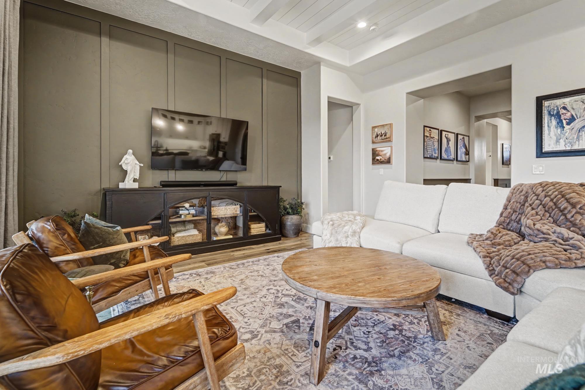 18357 N Burnt Car Way, Boise, Idaho 83714, 3 Bedrooms, 2.5 Bathrooms, Residential For Sale, Price $949,000,MLS 98975355