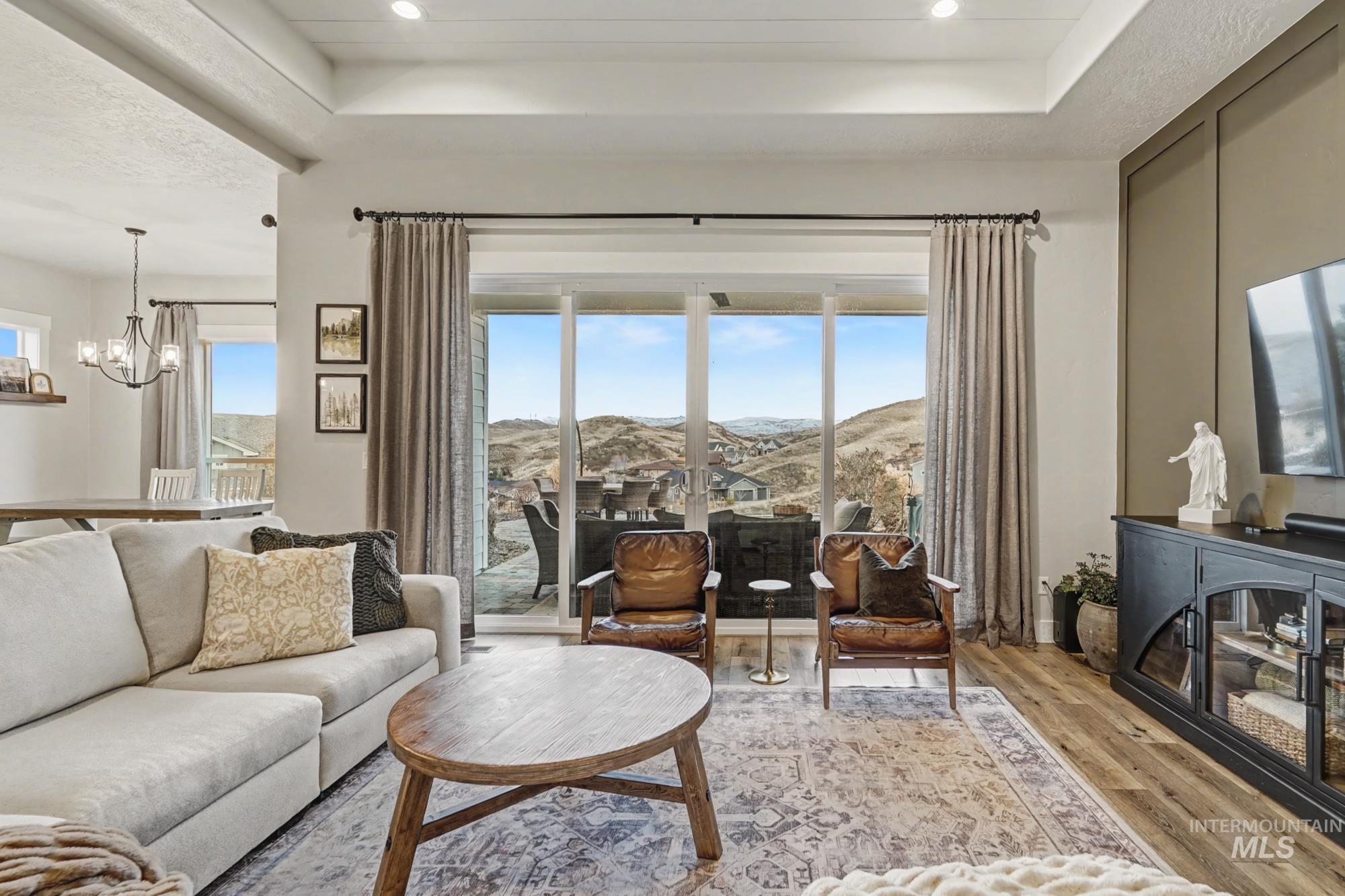 18357 N Burnt Car Way, Boise, Idaho 83714, 3 Bedrooms, 2.5 Bathrooms, Residential For Sale, Price $924,000,MLS 98975355