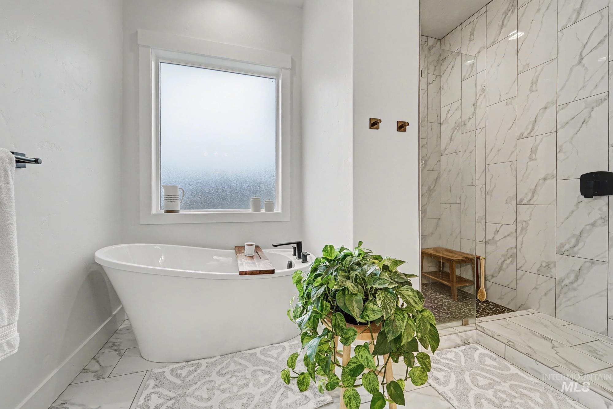 18357 N Burnt Car Way, Boise, Idaho 83714, 3 Bedrooms, 2.5 Bathrooms, Residential For Sale, Price $924,000,MLS 98975355