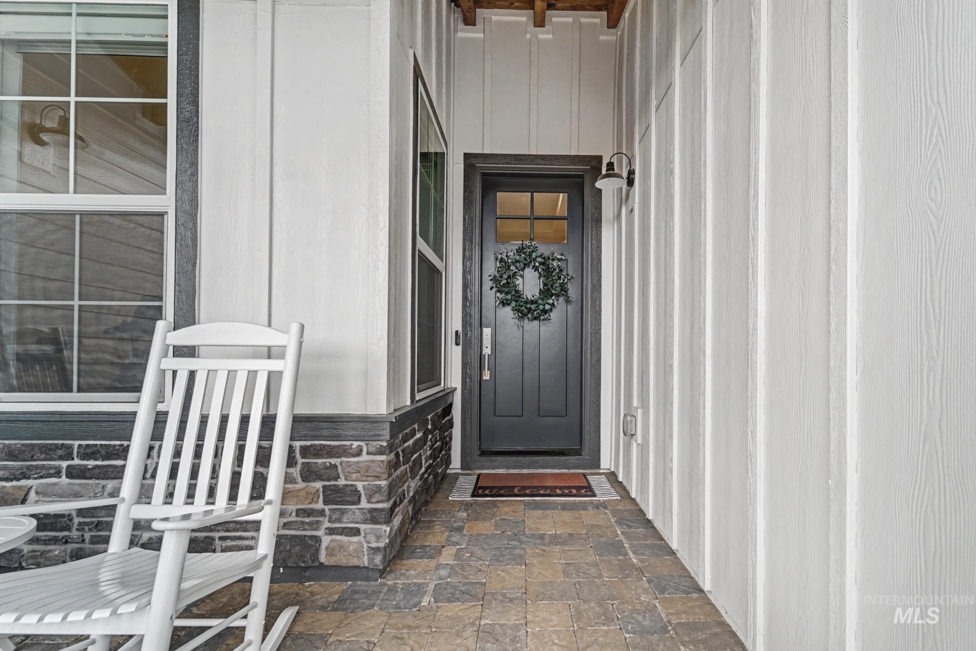 18357 N Burnt Car Way, Boise, Idaho 83714, 3 Bedrooms, 2.5 Bathrooms, Residential For Sale, Price $949,000,MLS 98975355