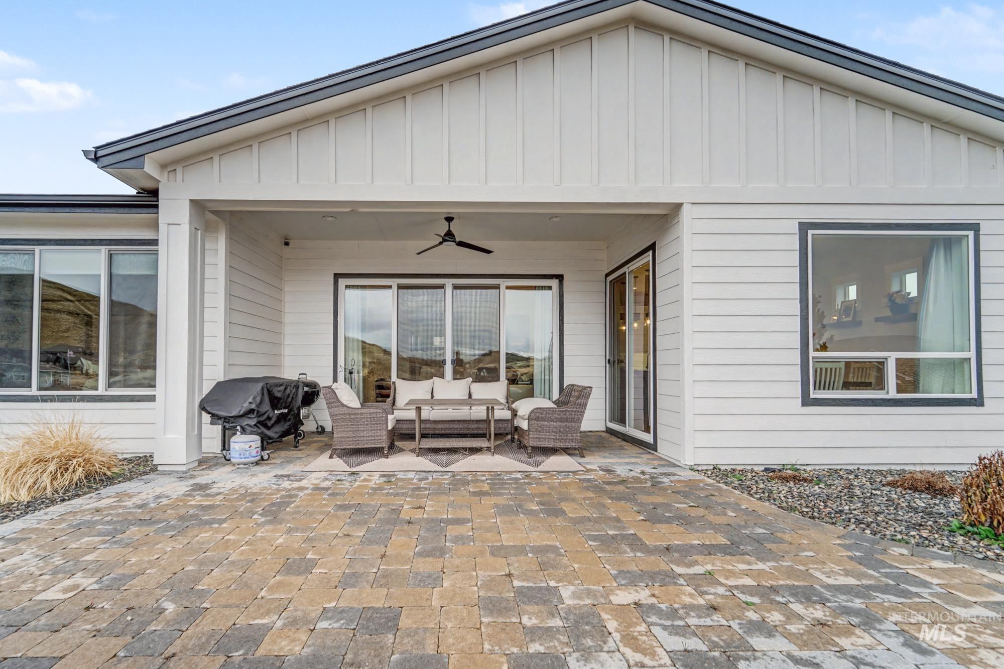 18357 N Burnt Car Way, Boise, Idaho 83714, 3 Bedrooms, 2.5 Bathrooms, Residential For Sale, Price $924,000,MLS 98975355