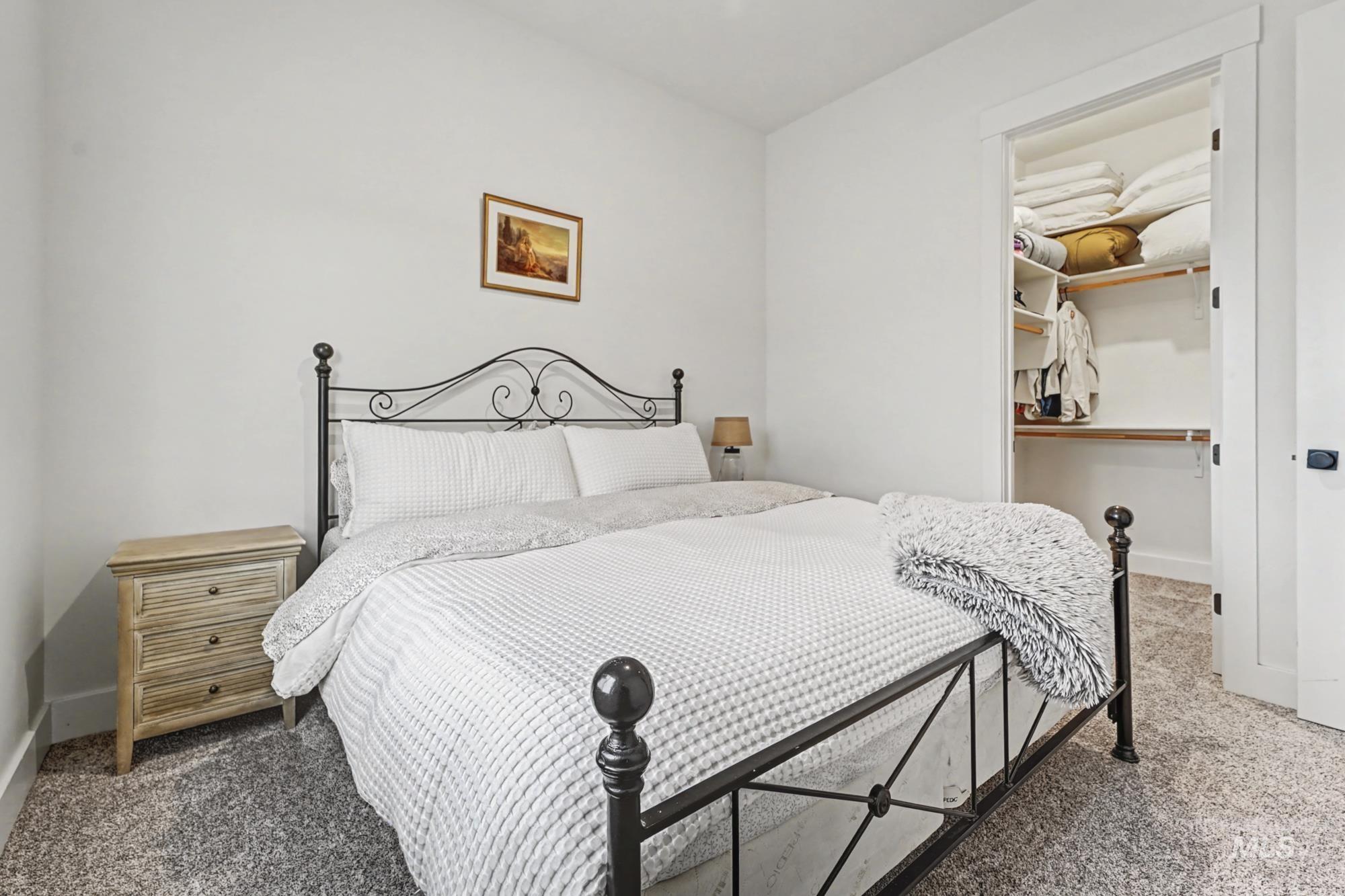 18357 N Burnt Car Way, Boise, Idaho 83714, 3 Bedrooms, 2.5 Bathrooms, Residential For Sale, Price $949,000,MLS 98975355