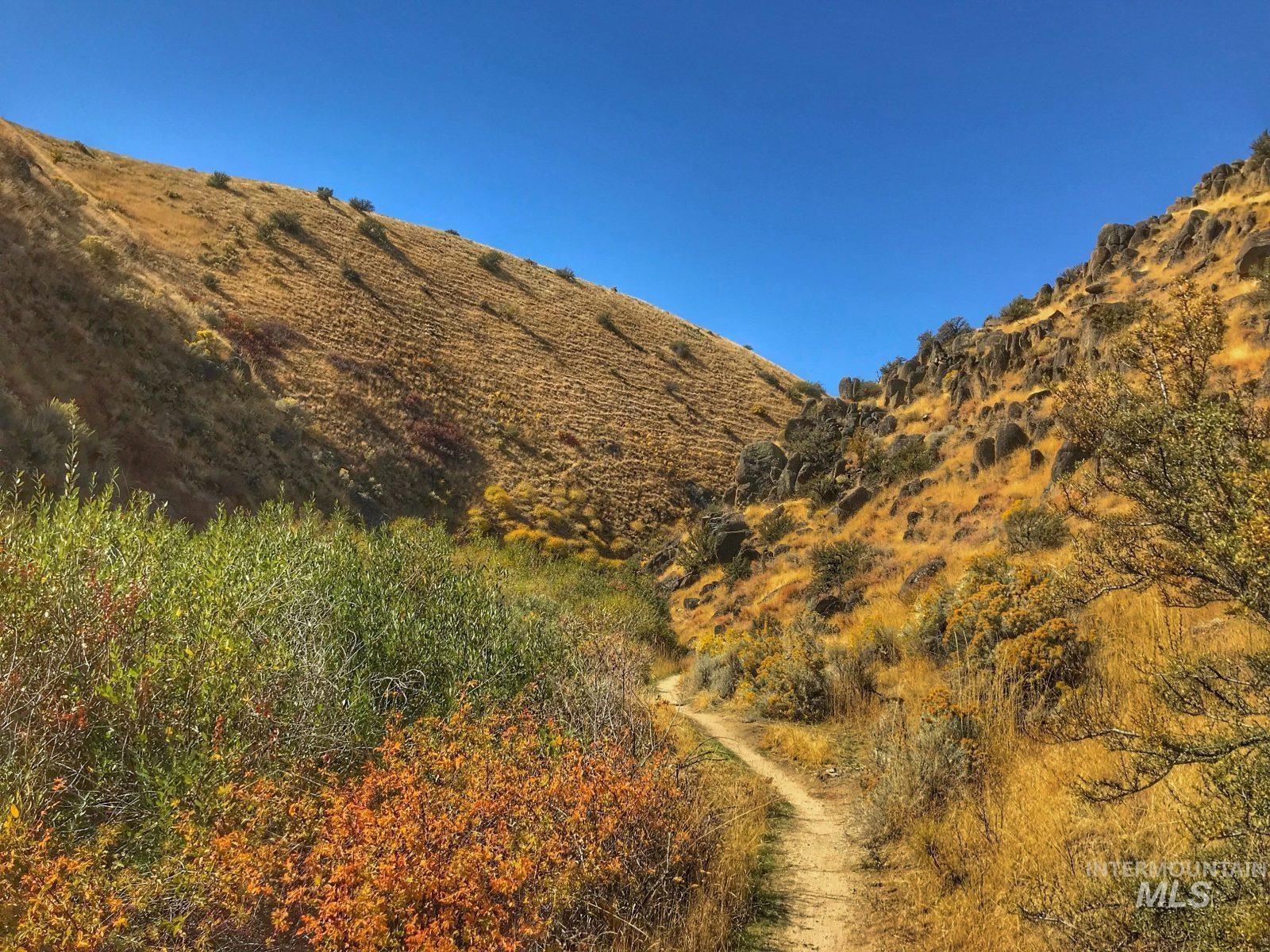 18357 N Burnt Car Way, Boise, Idaho 83714, 3 Bedrooms, 2.5 Bathrooms, Residential For Sale, Price $924,000,MLS 98975355