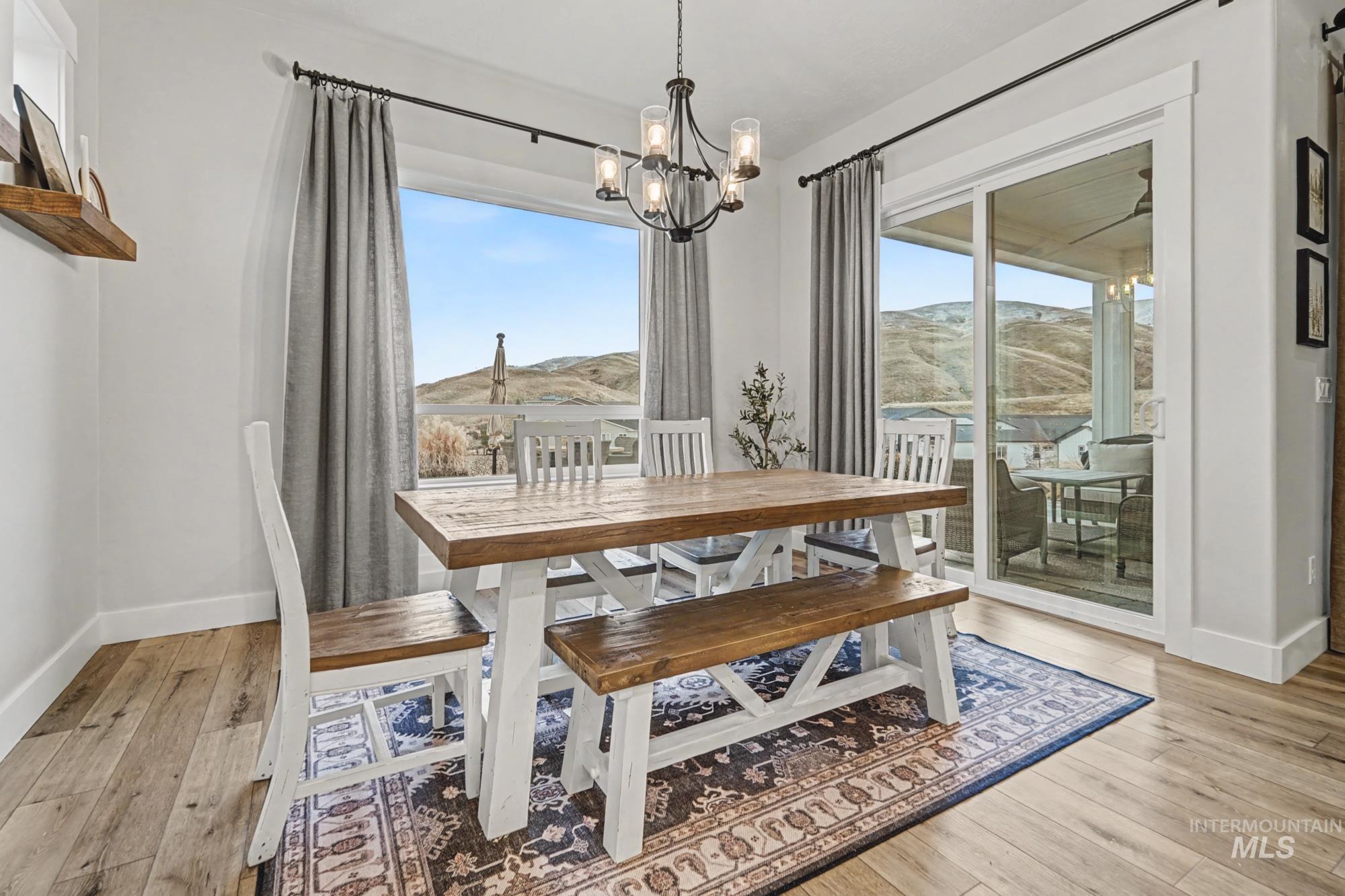 18357 N Burnt Car Way, Boise, Idaho 83714, 3 Bedrooms, 2.5 Bathrooms, Residential For Sale, Price $949,000,MLS 98975355