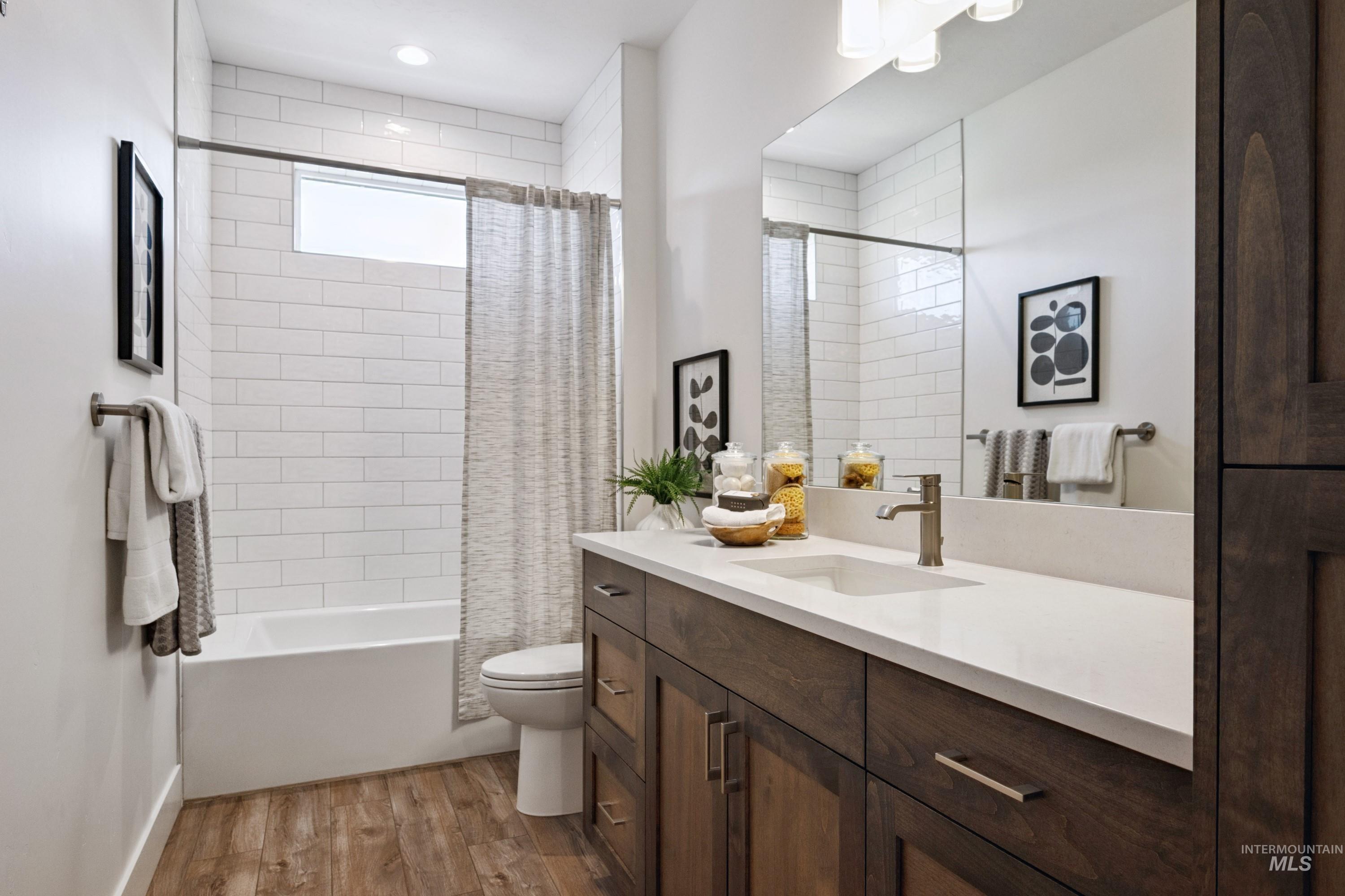 2635 N Yount Way, Eagle, Idaho 83616, 4 Bedrooms, 3.5 Bathrooms, Residential For Sale, Price $1,199,000,MLS 98975356