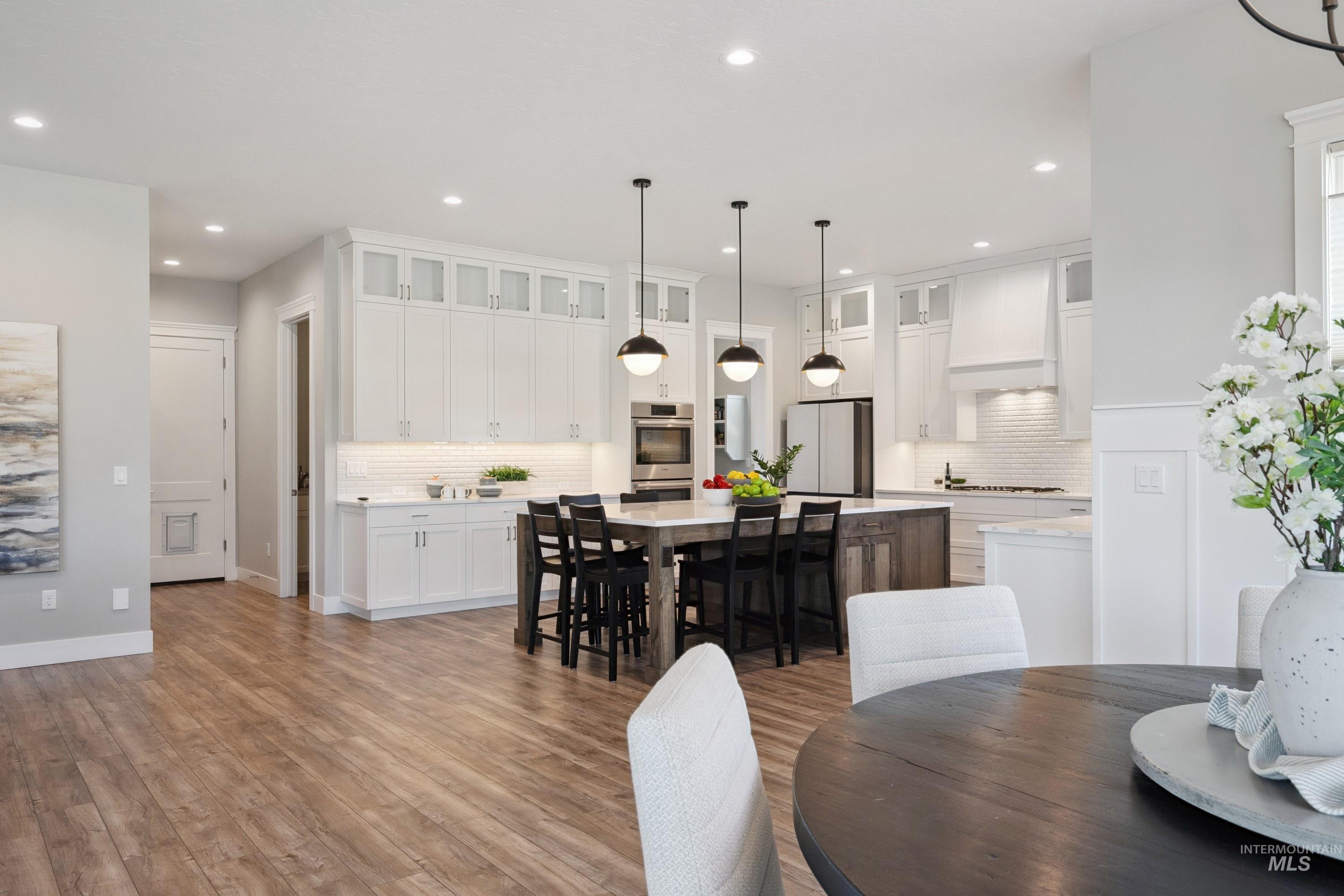 2635 N Yount Way, Eagle, Idaho 83616, 4 Bedrooms, 3.5 Bathrooms, Residential For Sale, Price $1,199,000,MLS 98975356