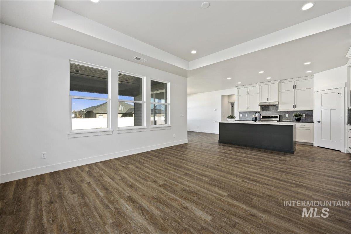 336 Maxine Lane West, Kimberly, Idaho 83341, 3 Bedrooms, 2 Bathrooms, Residential For Sale, Price $536,400, 98975363