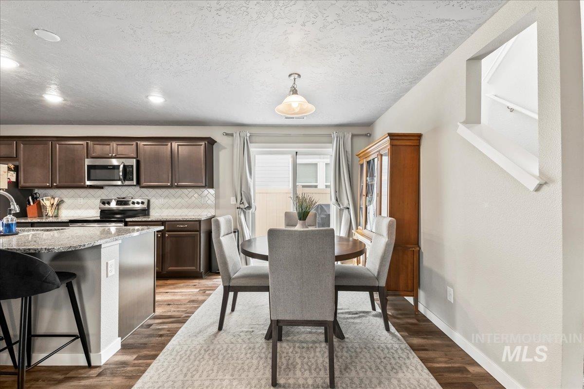 7662 S Sea Breeze Way, Boise, Idaho 83709, 3 Bedrooms, 2.5 Bathrooms, Residential For Sale, Price $470,000, 98975368