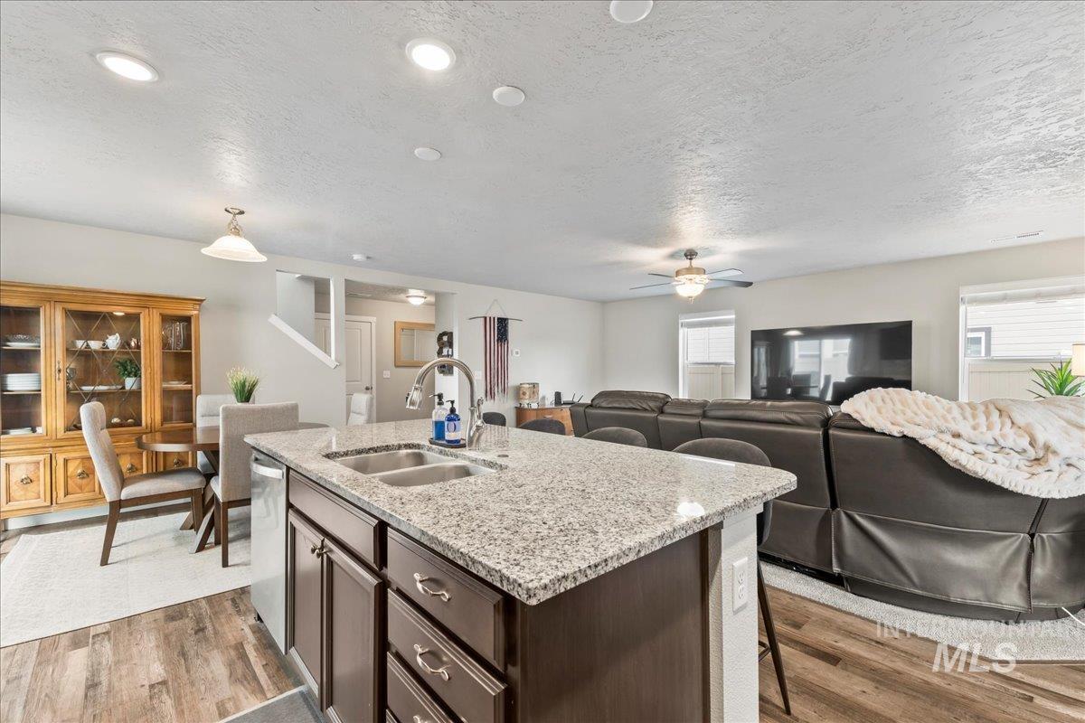 7662 S Sea Breeze Way, Boise, Idaho 83709, 3 Bedrooms, 2.5 Bathrooms, Residential For Sale, Price $470,000, 98975368